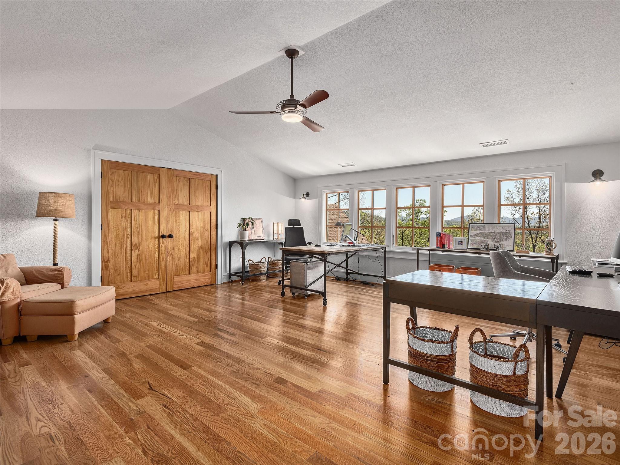 457 Coopers Hawk Drive — Asheville