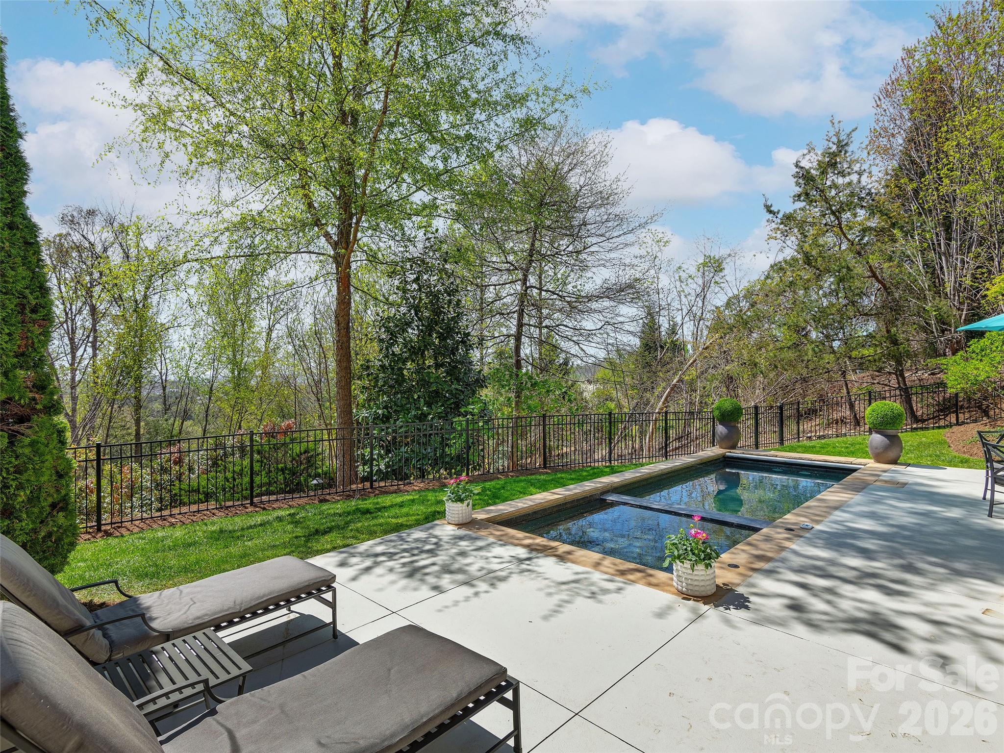 457 Coopers Hawk Drive — Asheville