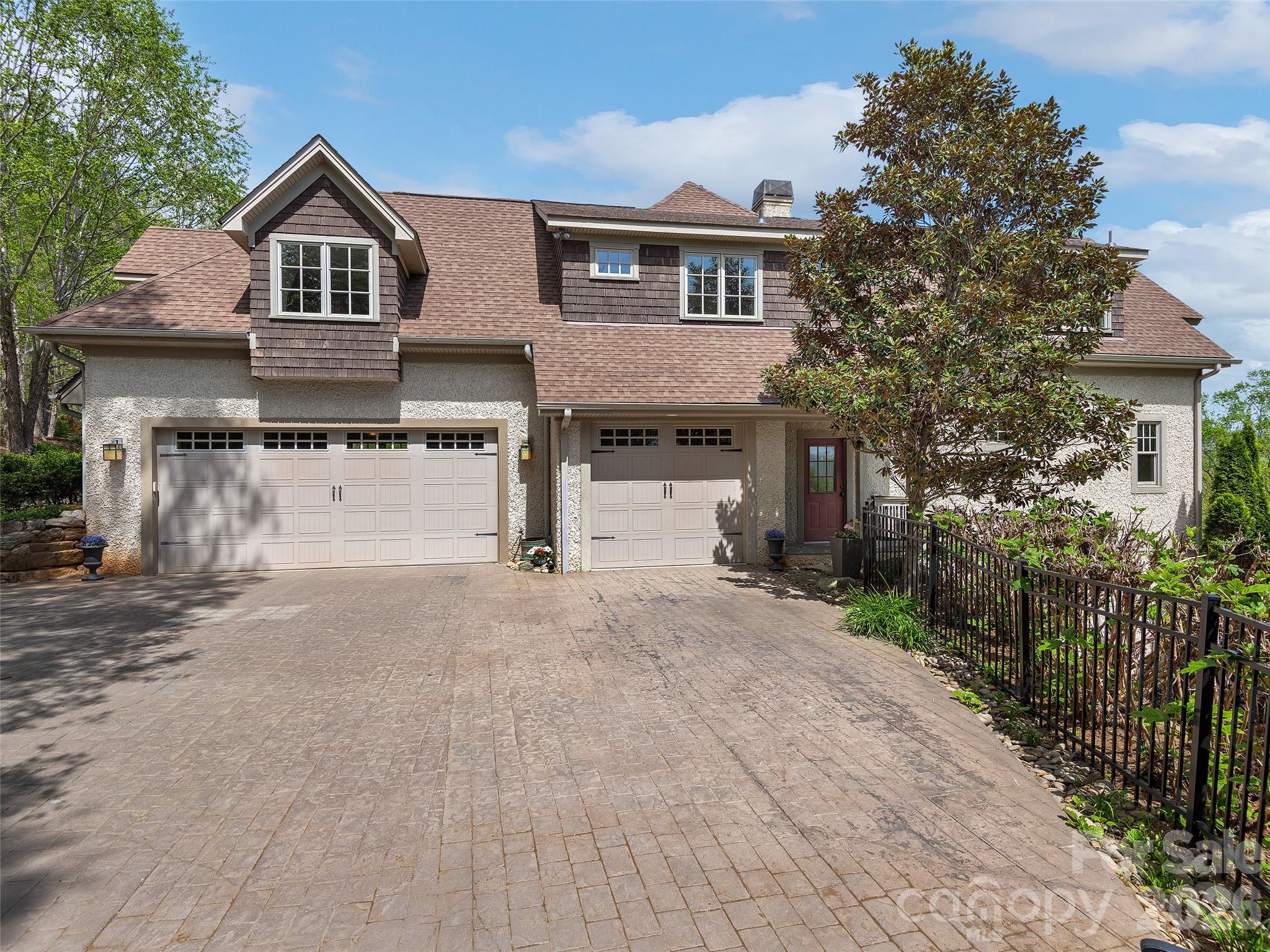 457 Coopers Hawk Drive — Asheville