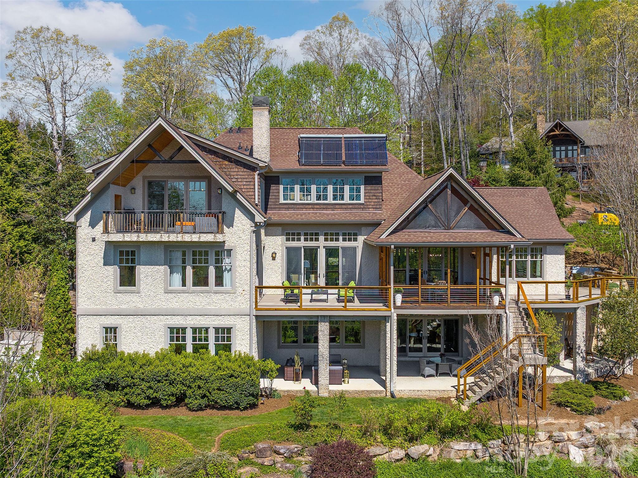 457 Coopers Hawk Drive — Asheville