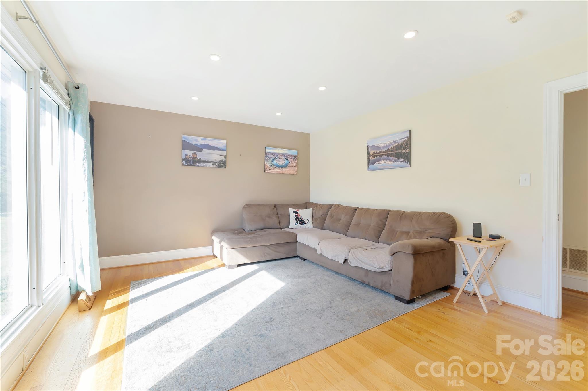 6268 Long Island Road — Catawba