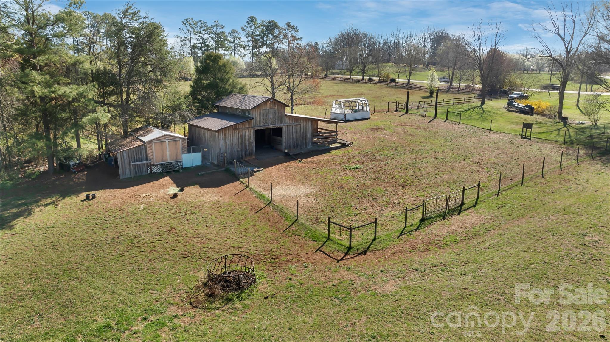 6268 Long Island Road — Catawba