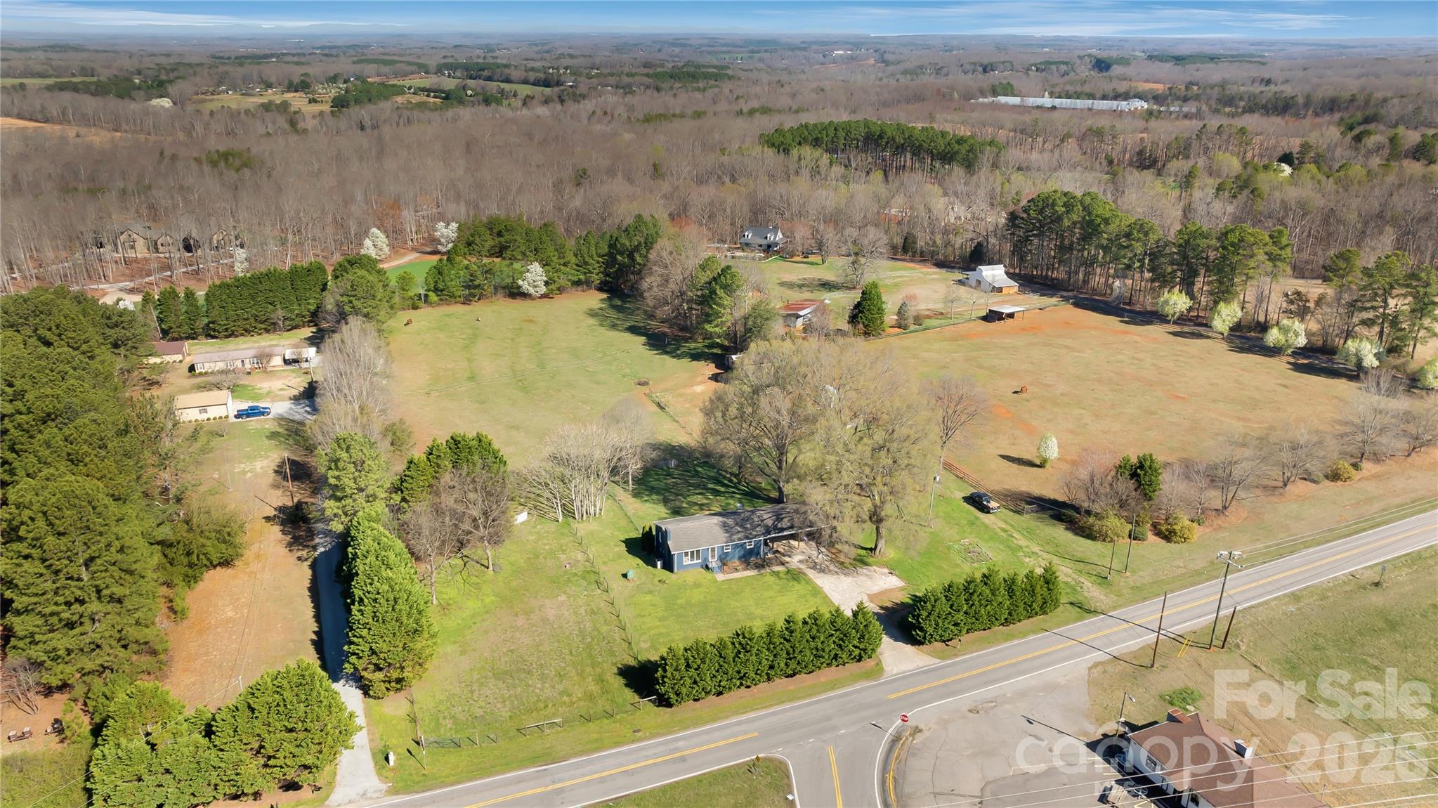 6268 Long Island Road — Catawba