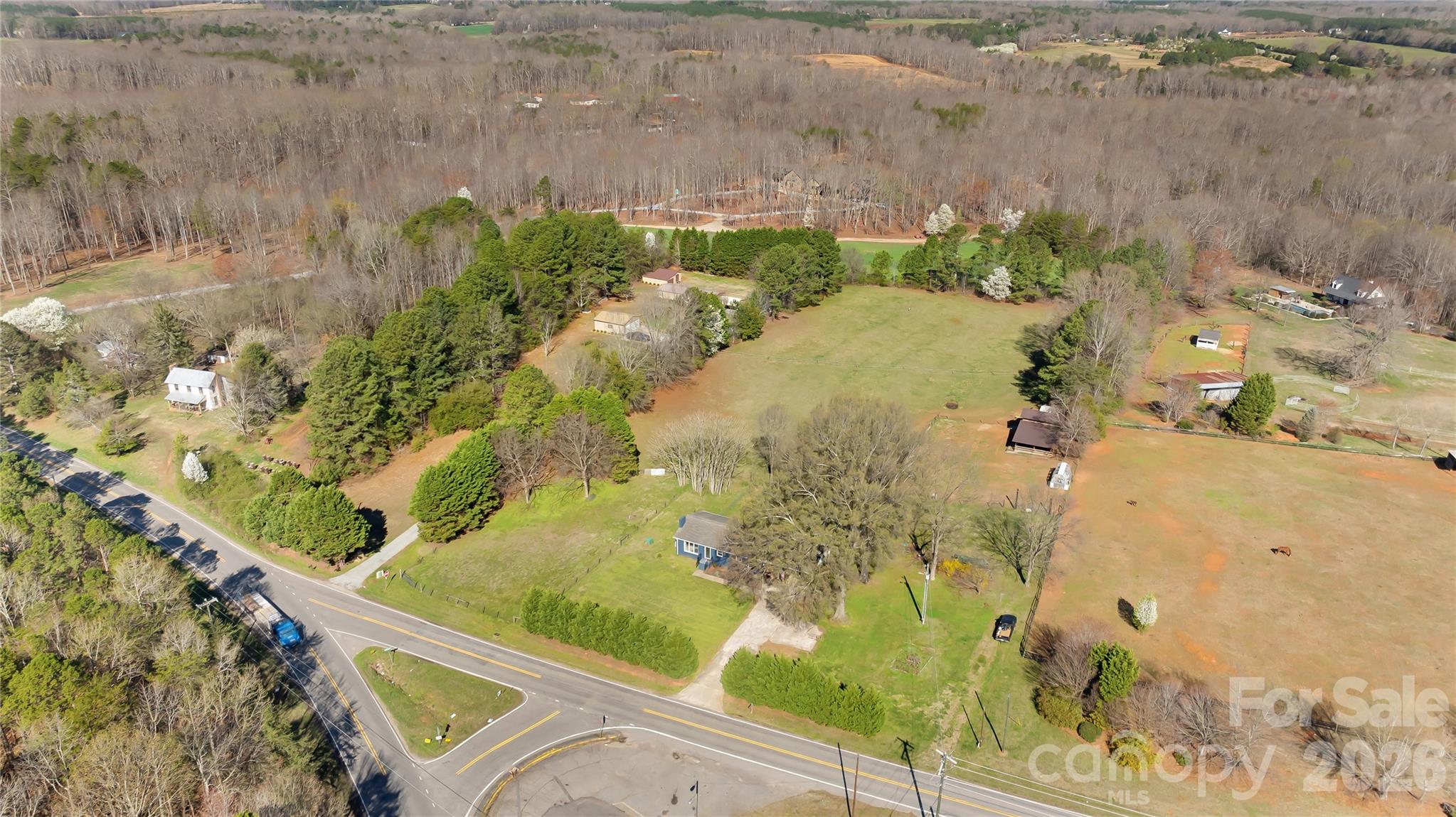 6268 Long Island Road — Catawba