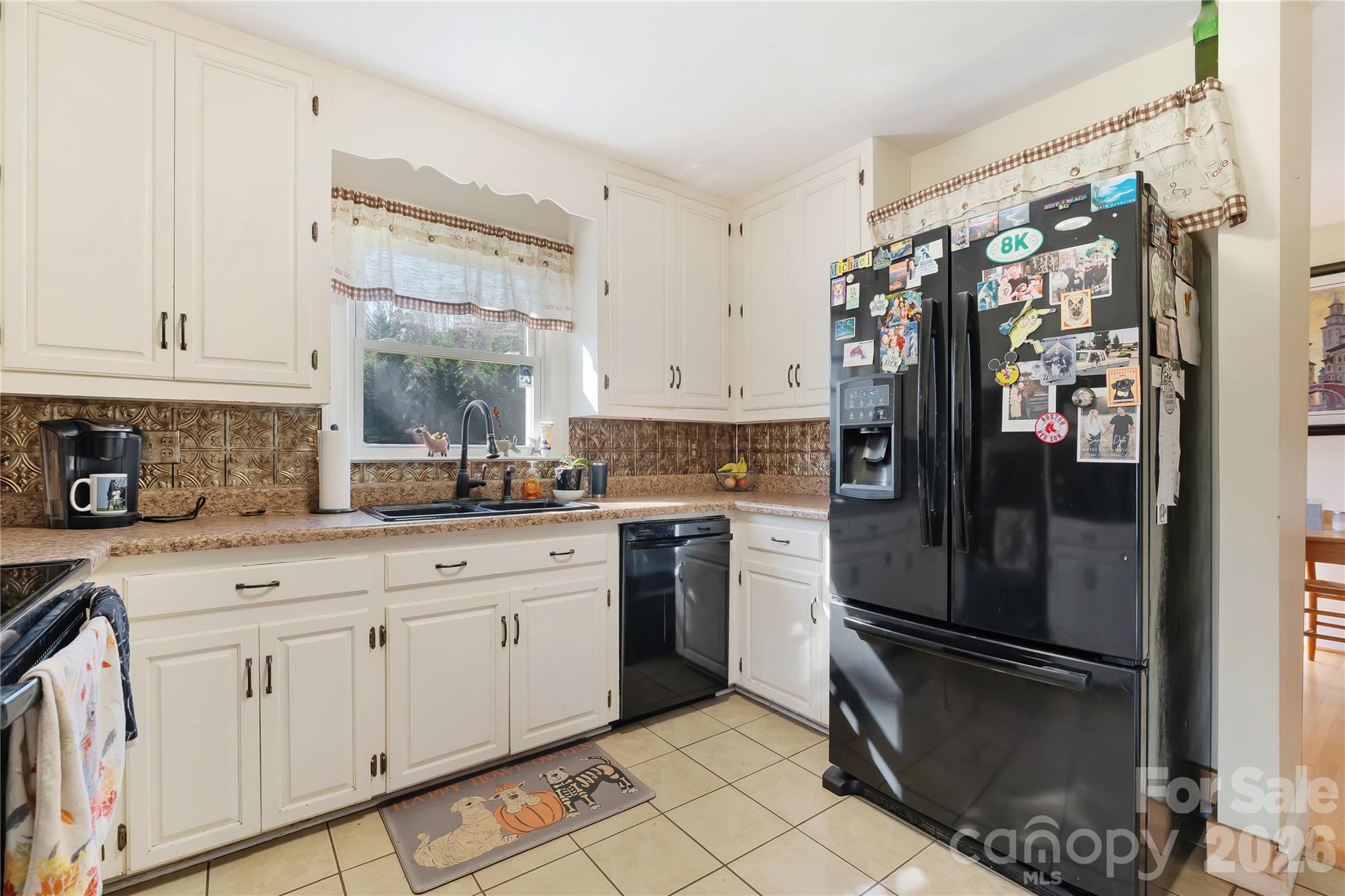 6268 Long Island Road — Catawba