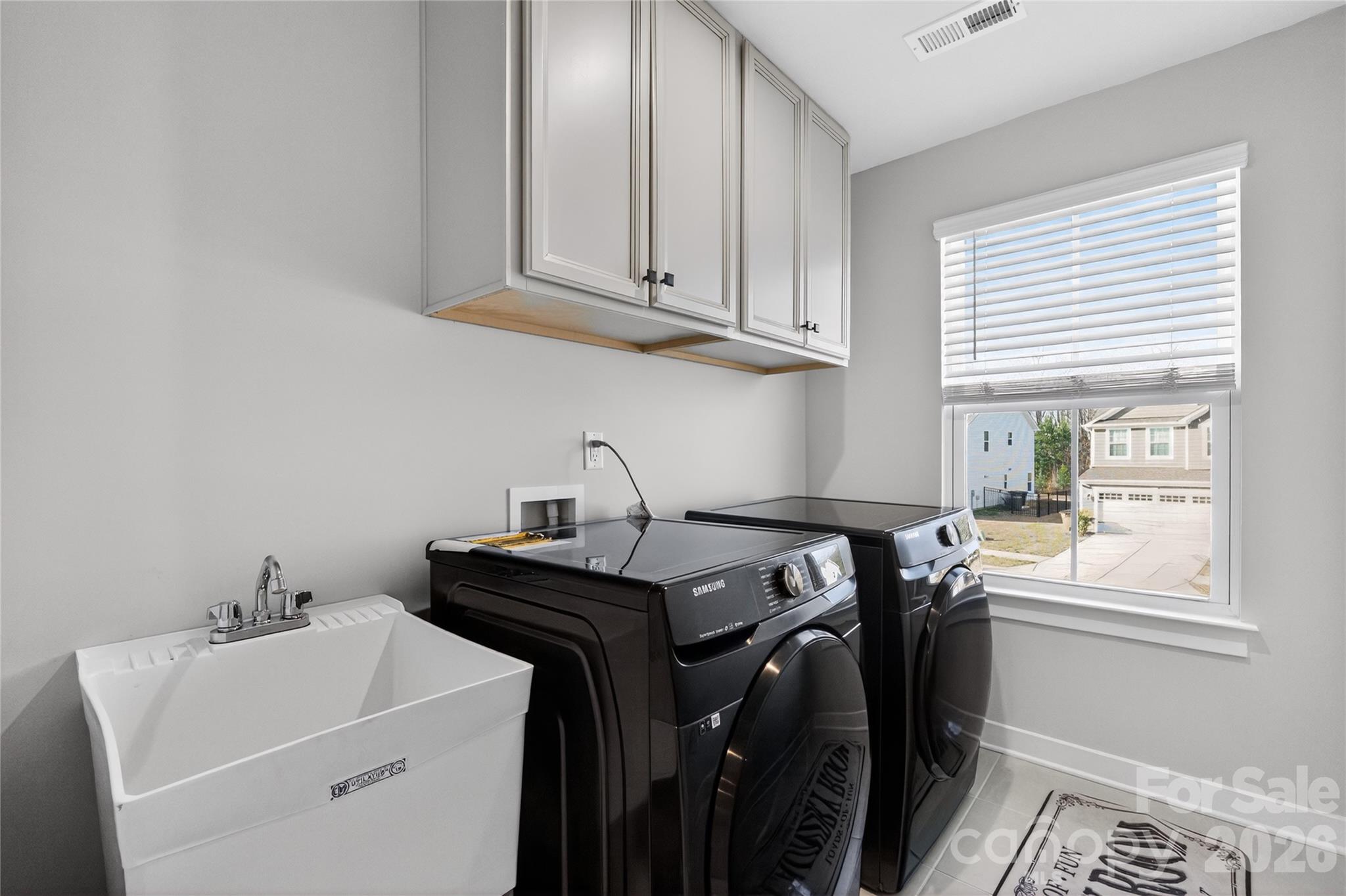 911 Dogwood Creek Lane — Indian Trail