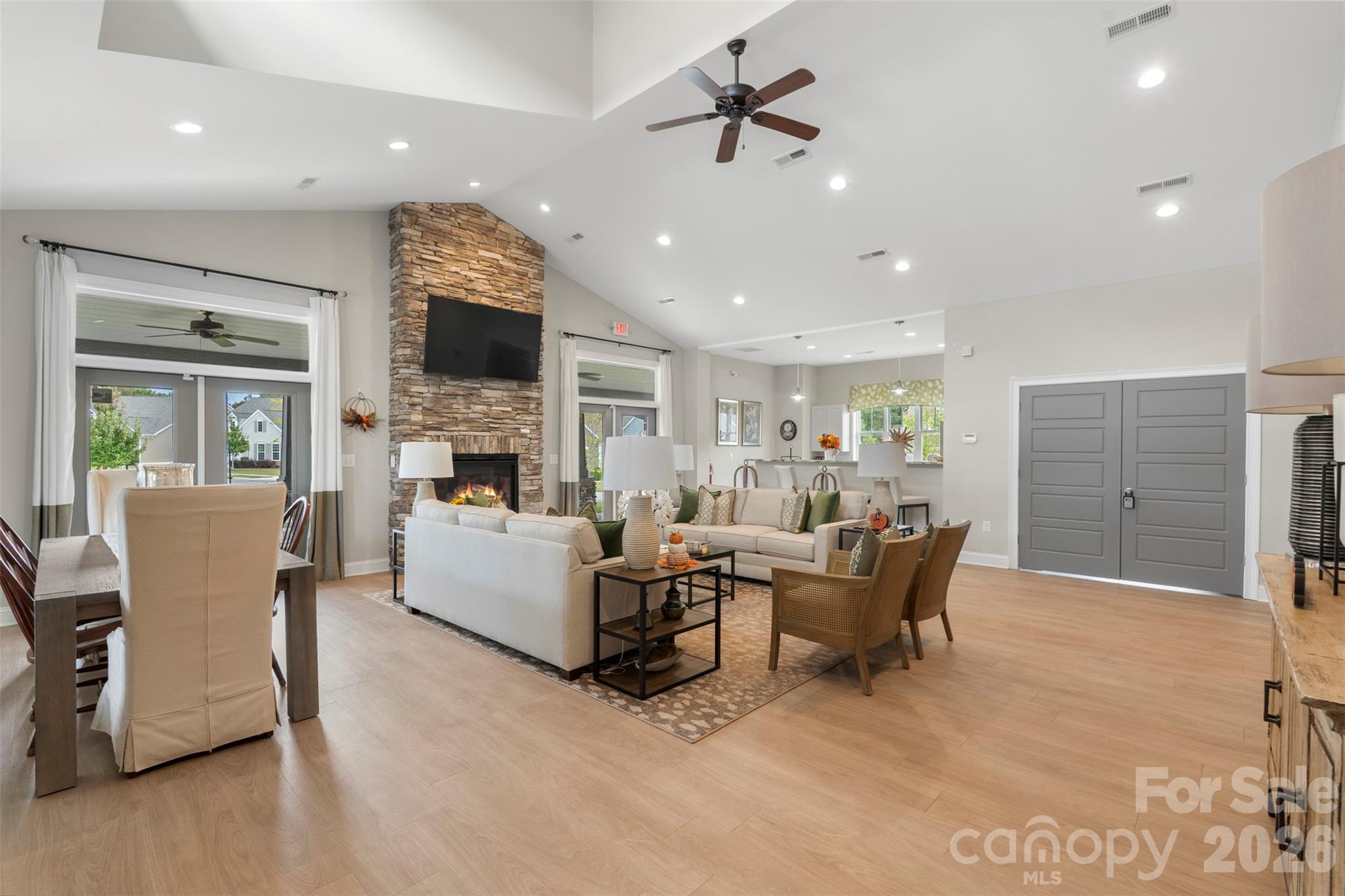 215 Pintail Drive — Monroe
