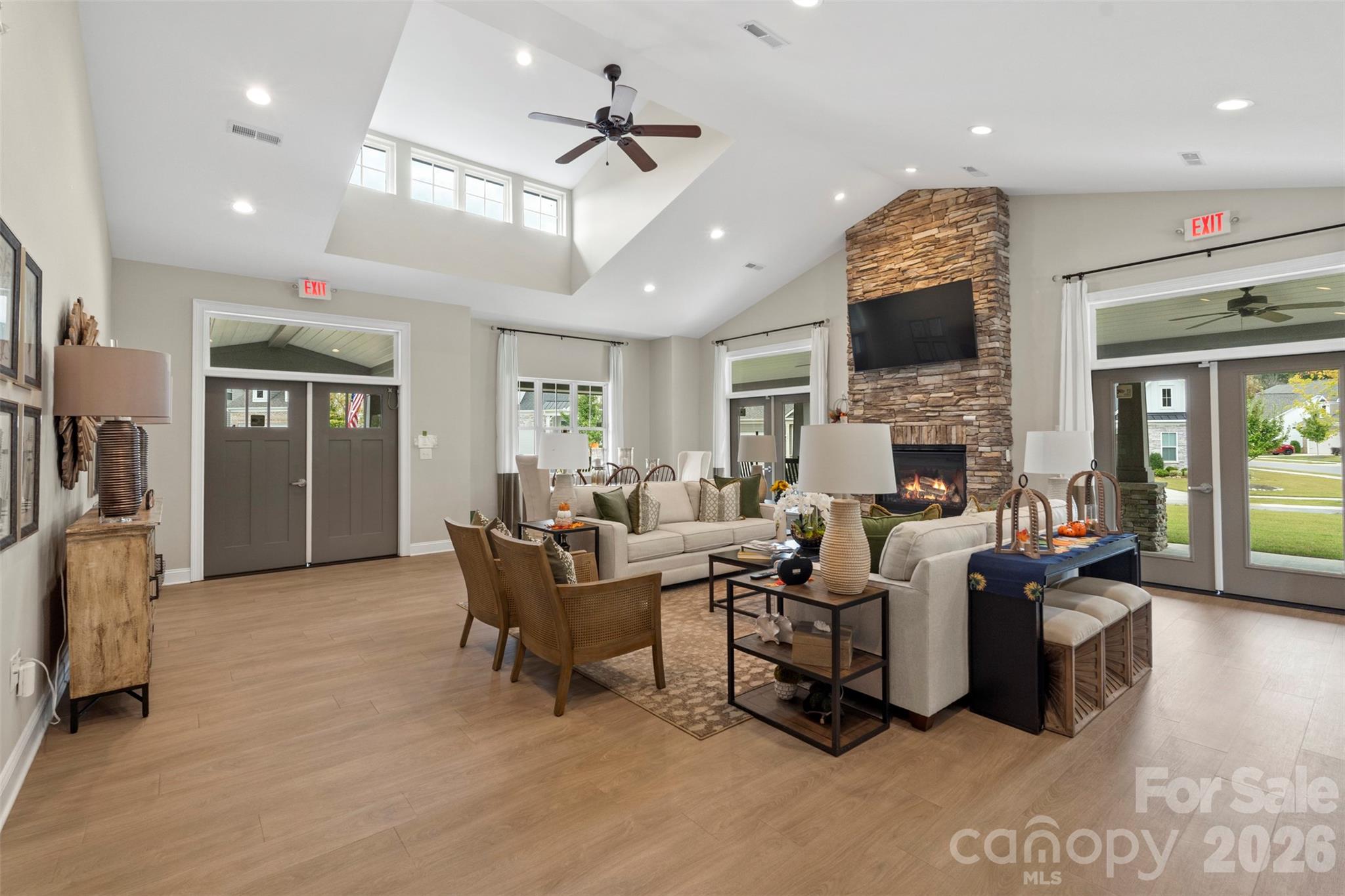 215 Pintail Drive — Monroe