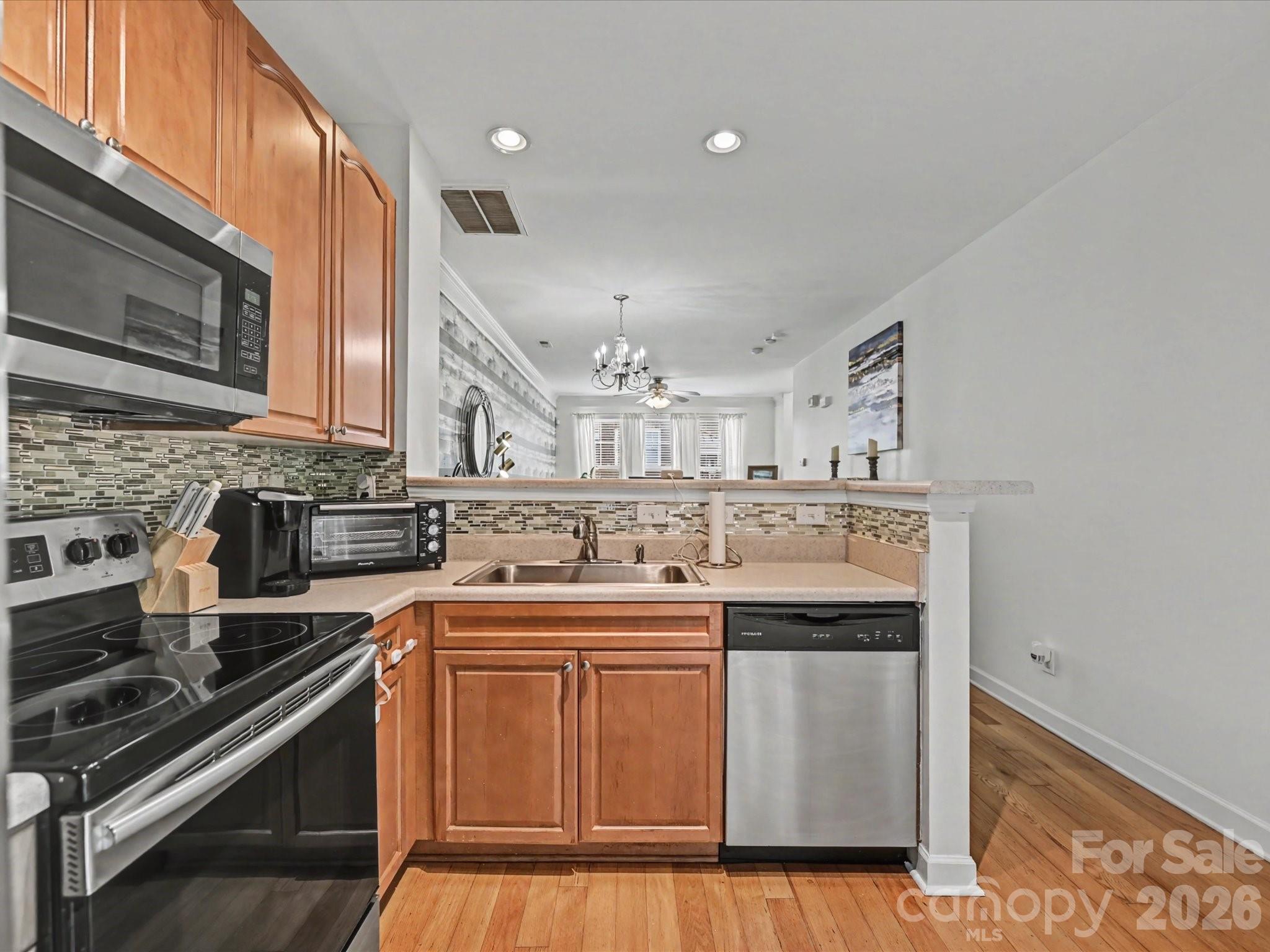 8421 Scotney Bluff Avenue — Charlotte