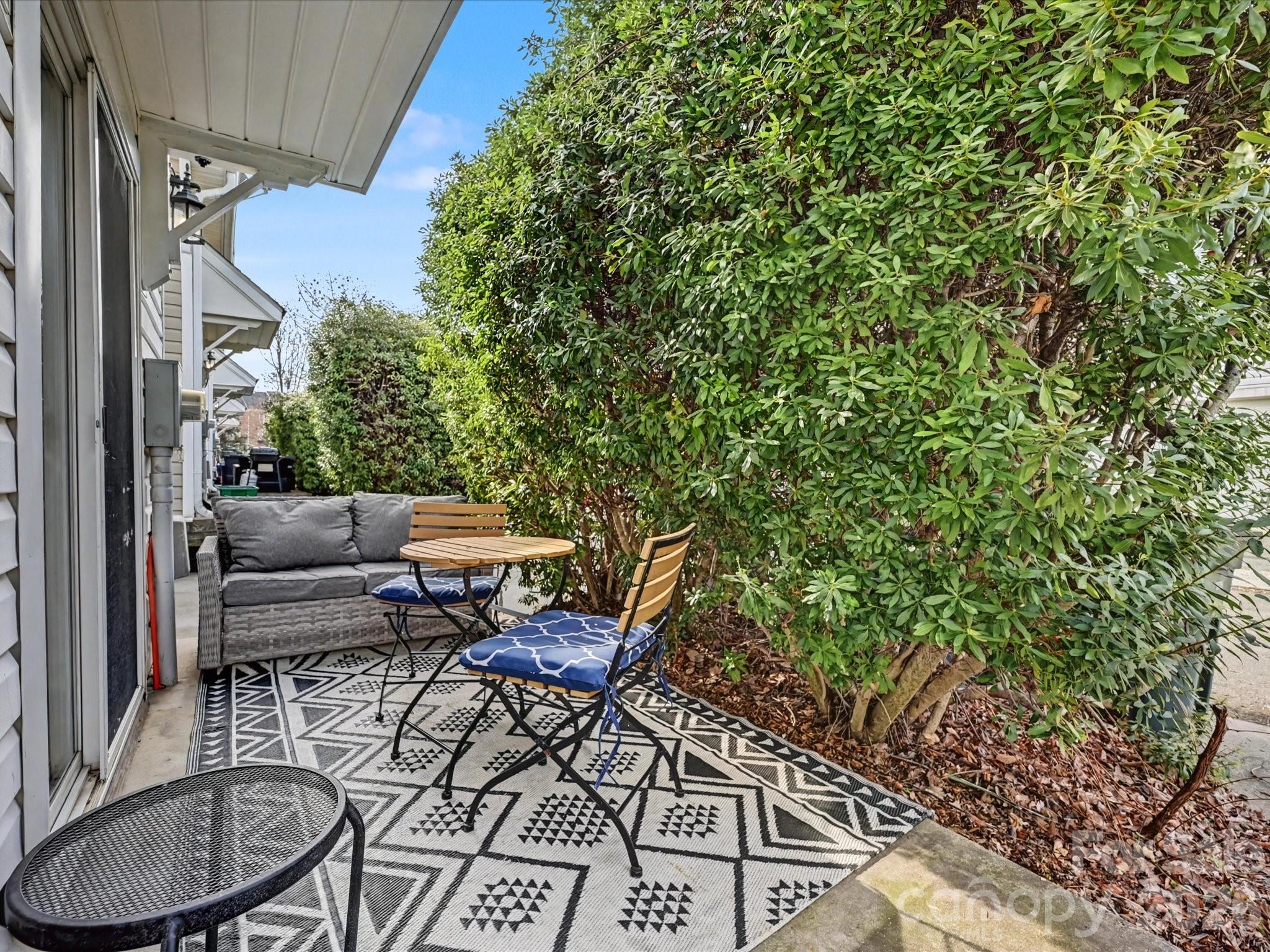 8421 Scotney Bluff Avenue — Charlotte
