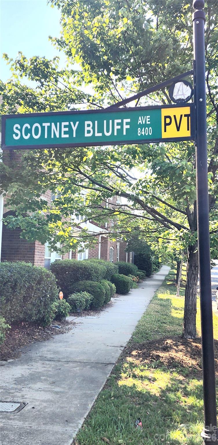 8421 Scotney Bluff Avenue — Charlotte