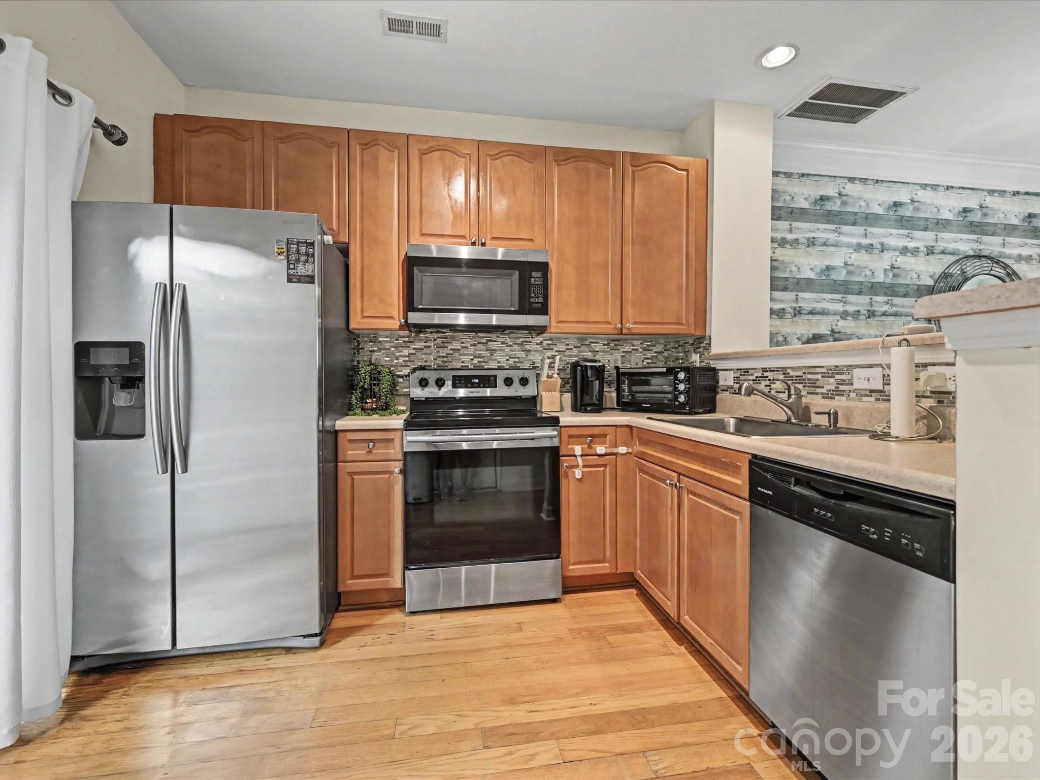 8421 Scotney Bluff Avenue — Charlotte