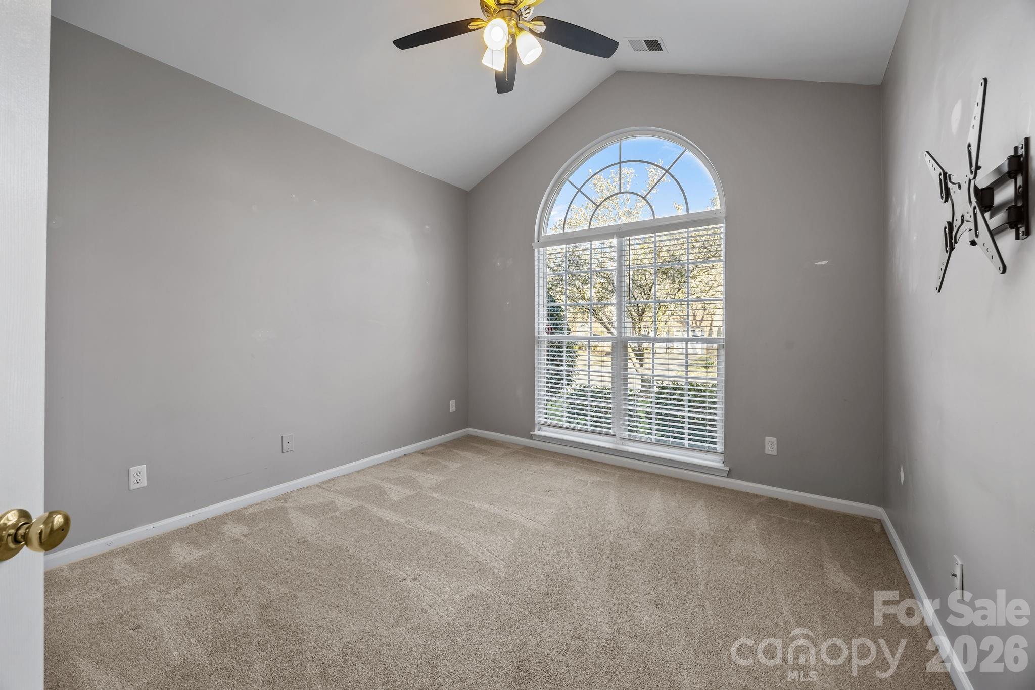 12602 Kemerton Lane — Huntersville