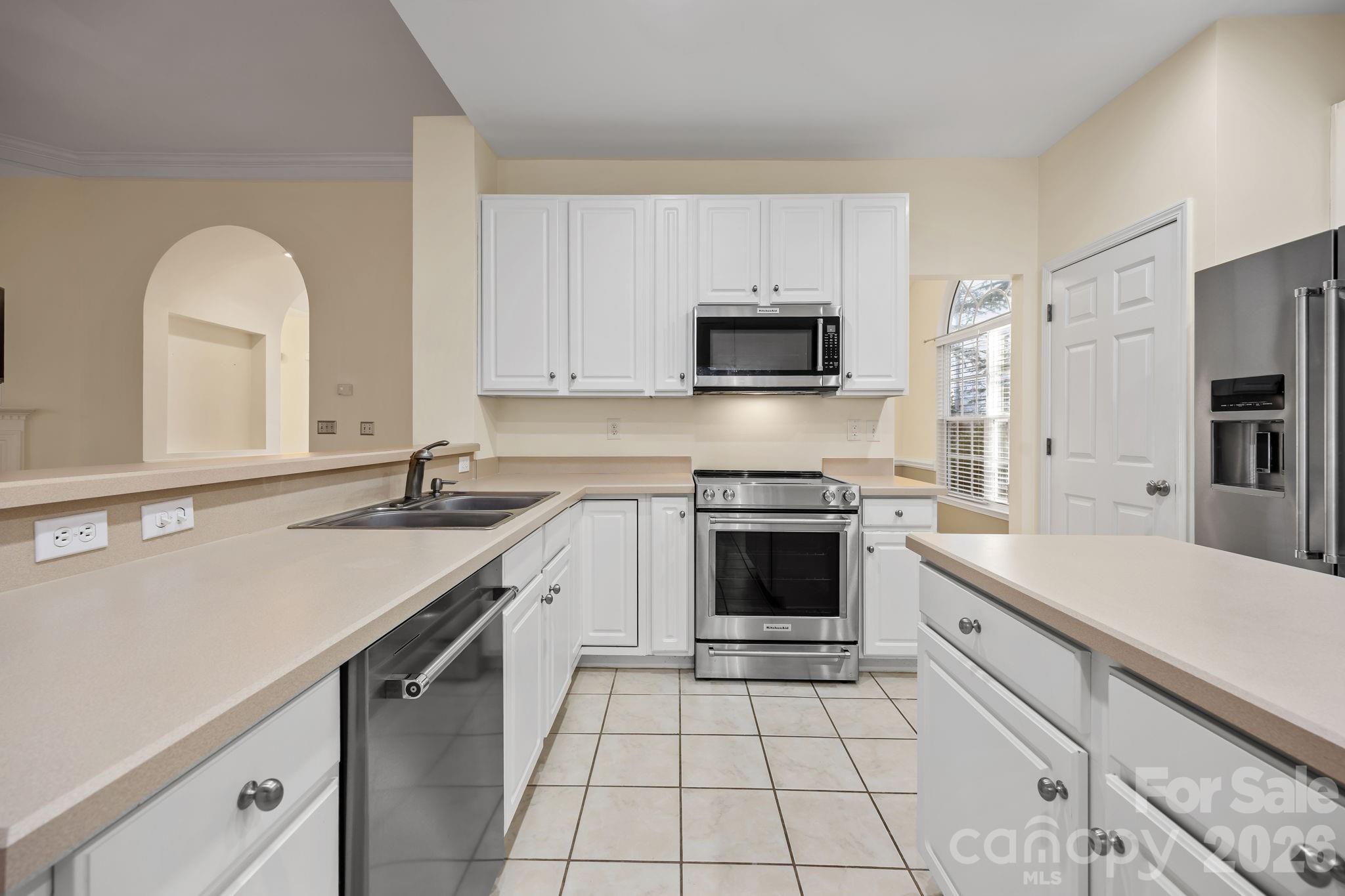 12602 Kemerton Lane — Huntersville