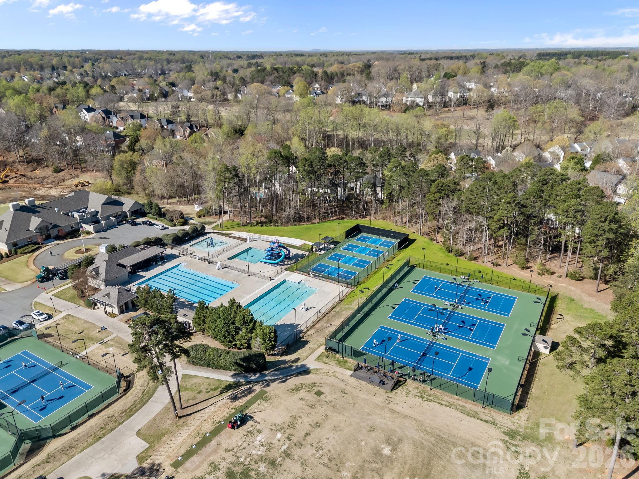 12602 Kemerton Lane — Huntersville