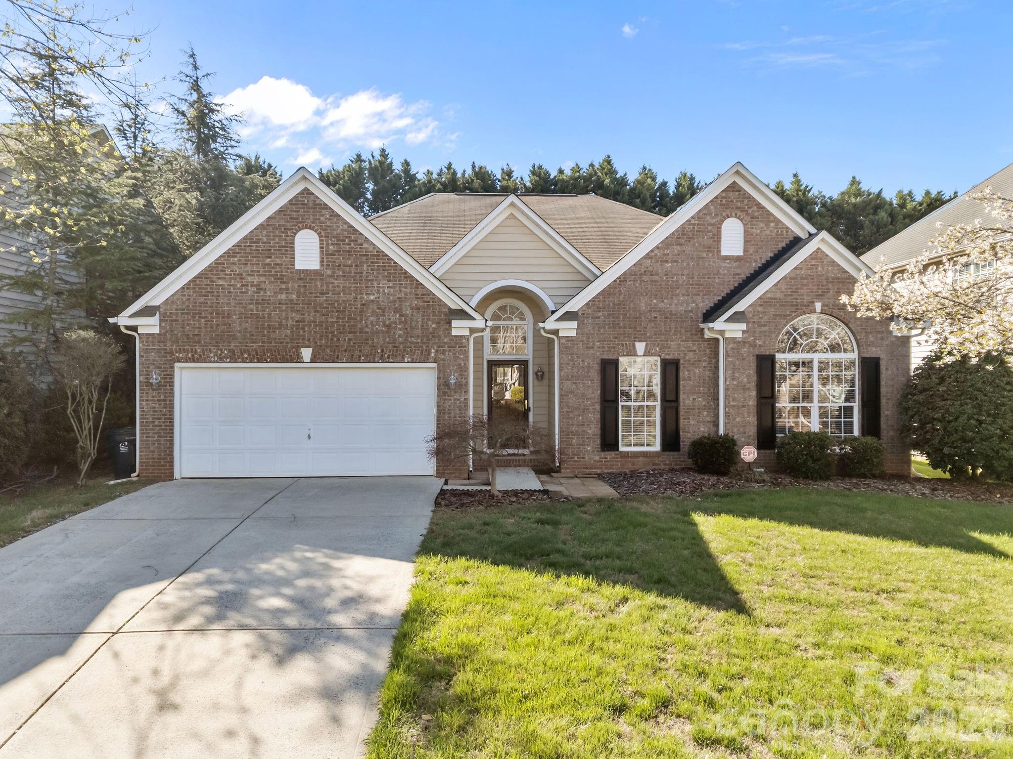 12602 Kemerton Lane — Huntersville