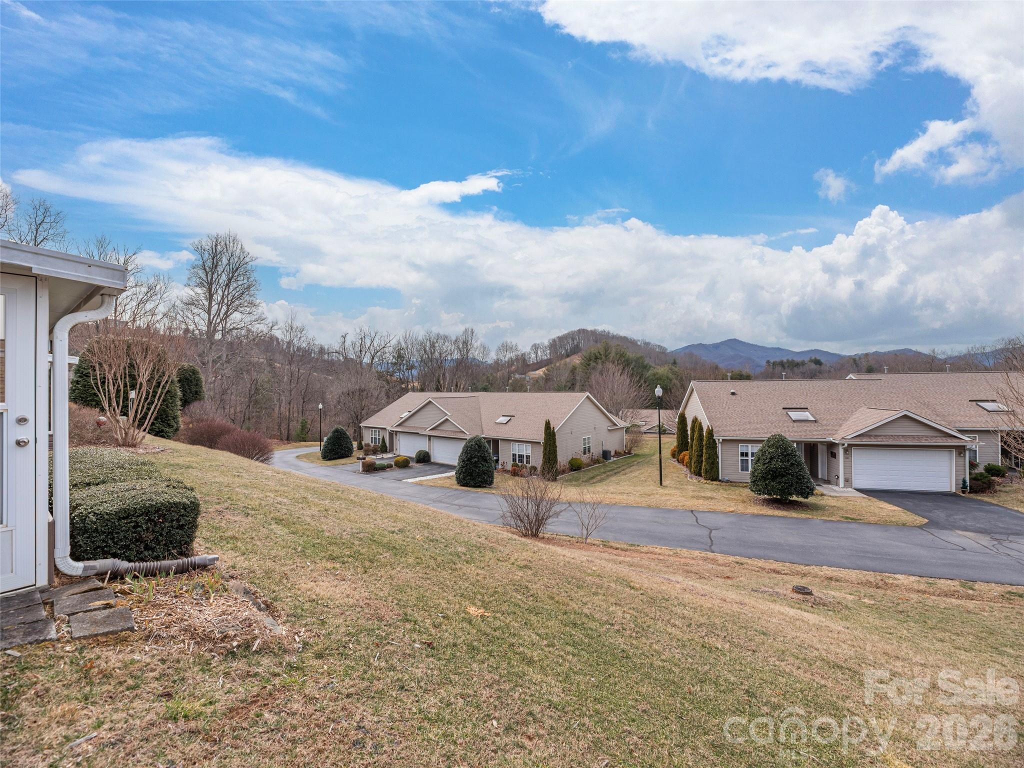 62 Denali Lane — Waynesville