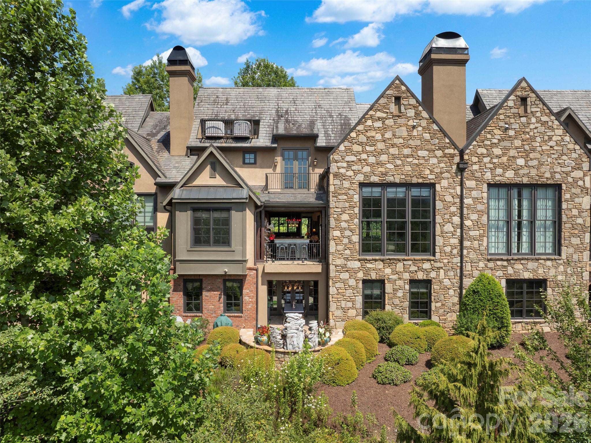 26 Village Oak Drive — Arden