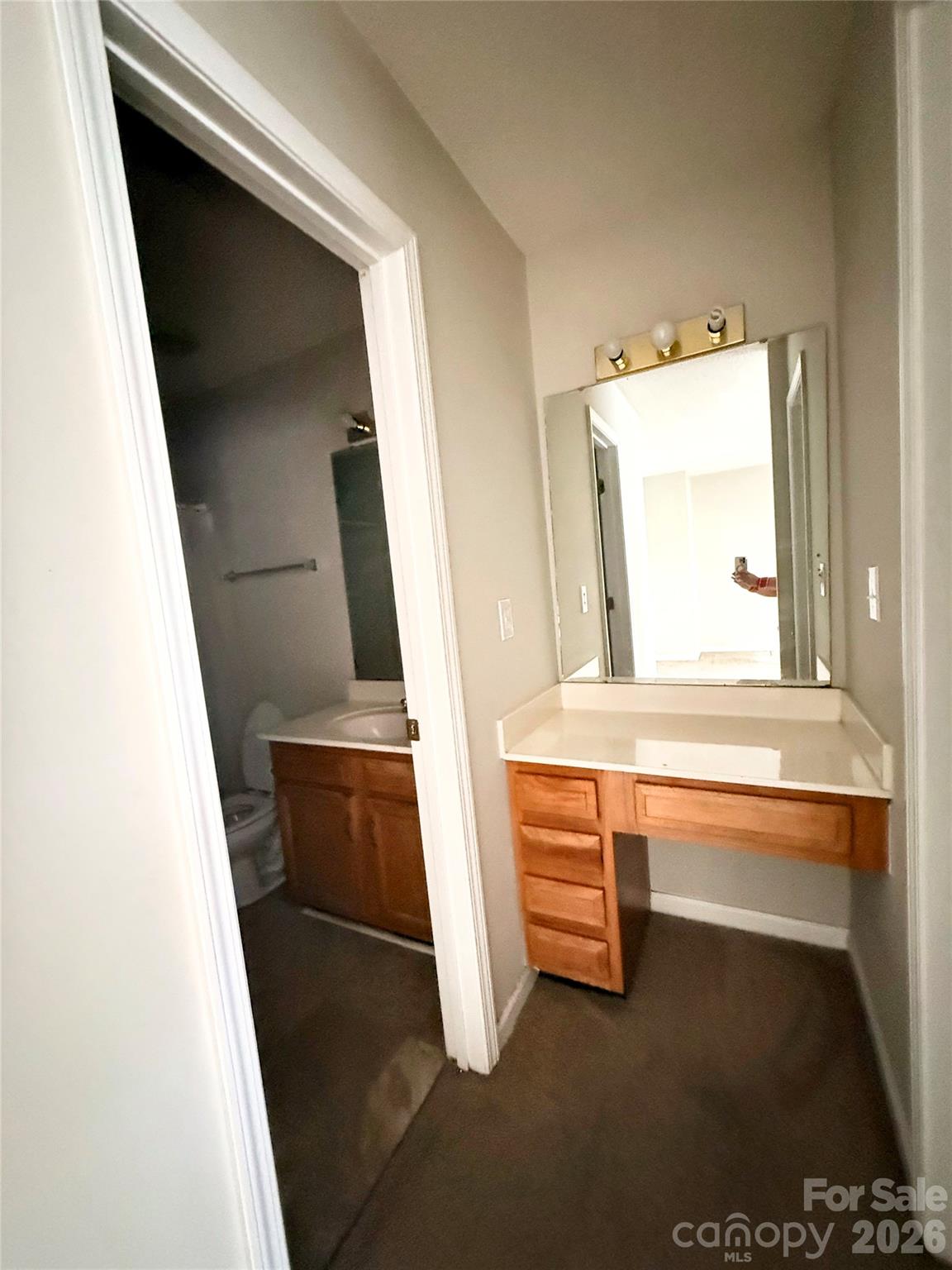9162 Exbury Court — Charlotte