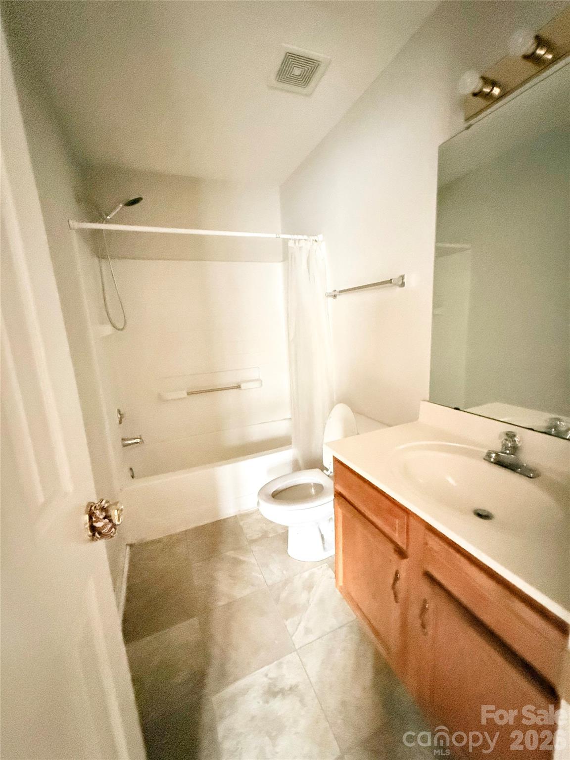 9162 Exbury Court — Charlotte