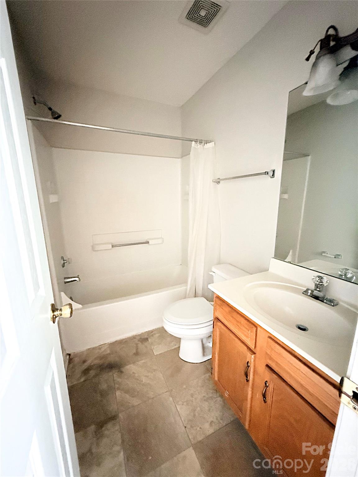 9162 Exbury Court — Charlotte