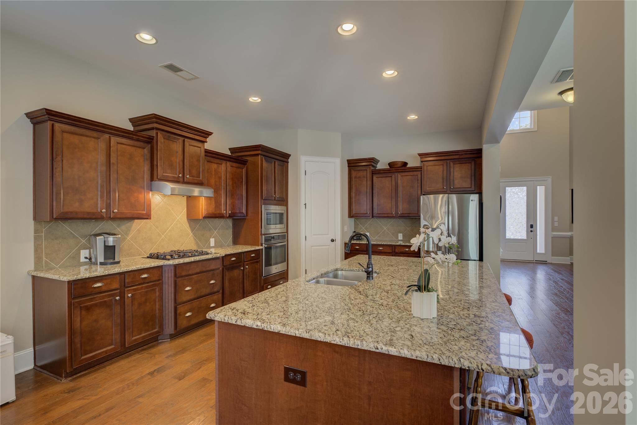 16518 Governors Club Court — Charlotte