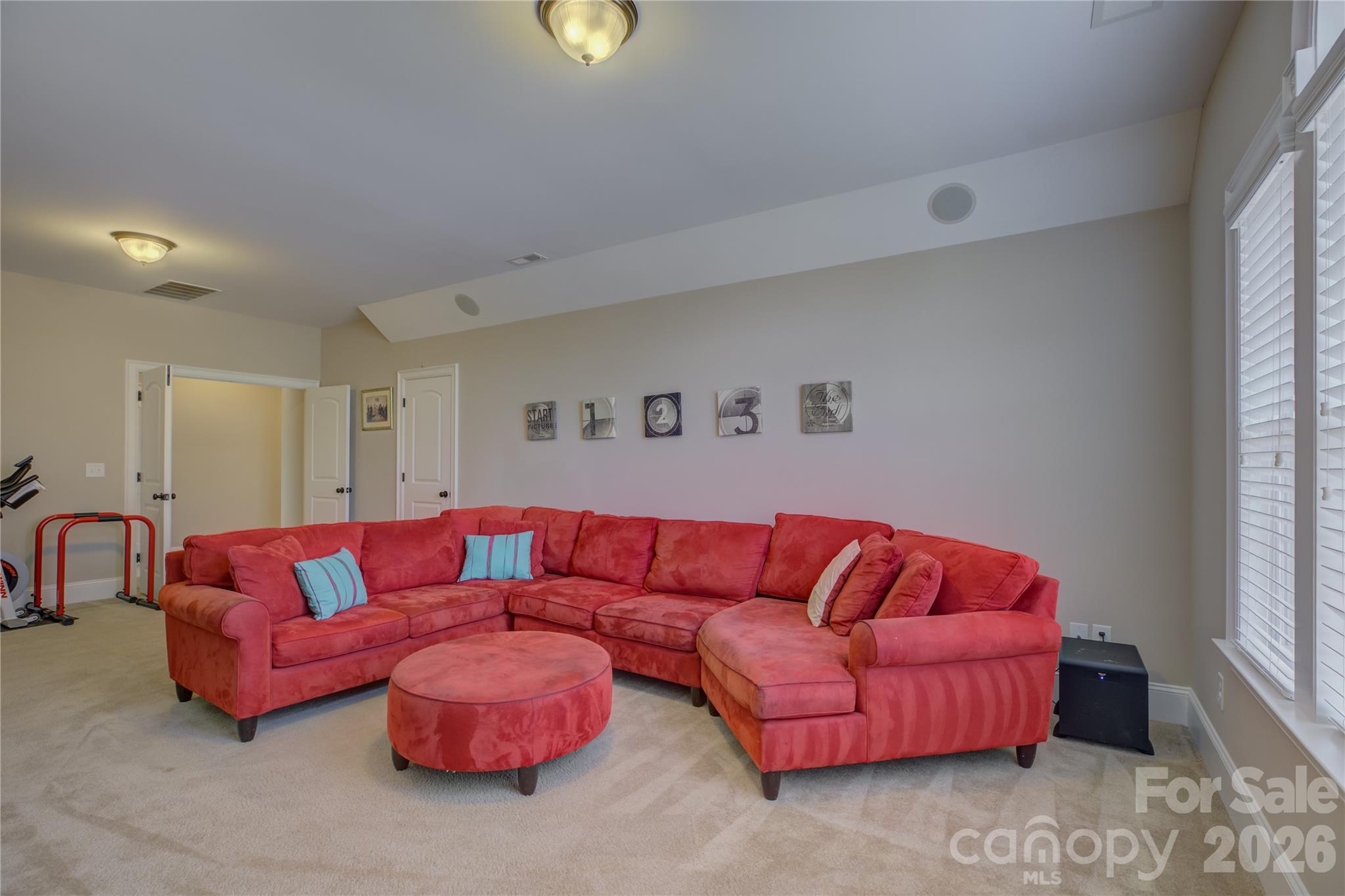 16518 Governors Club Court — Charlotte