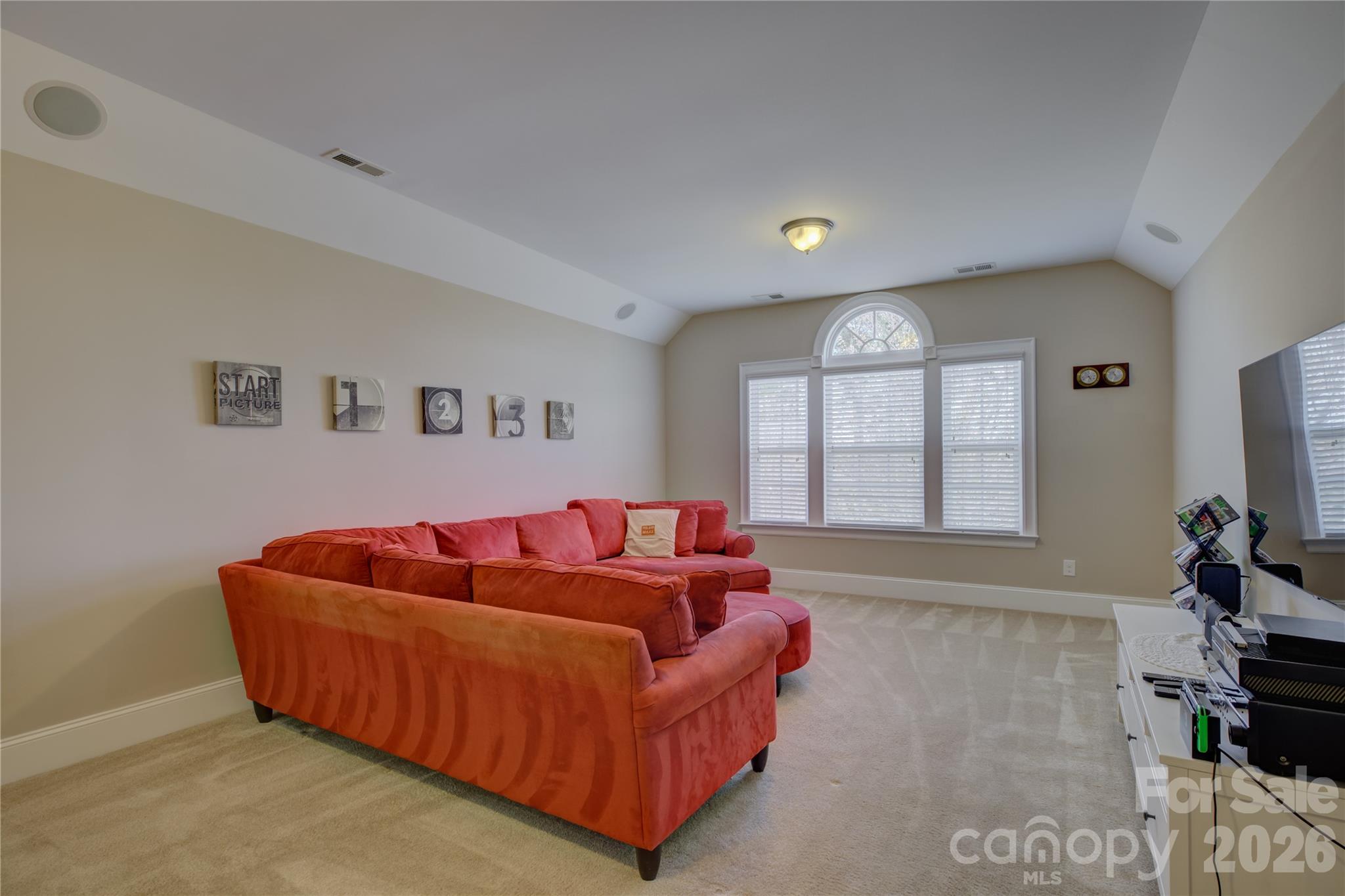 16518 Governors Club Court — Charlotte