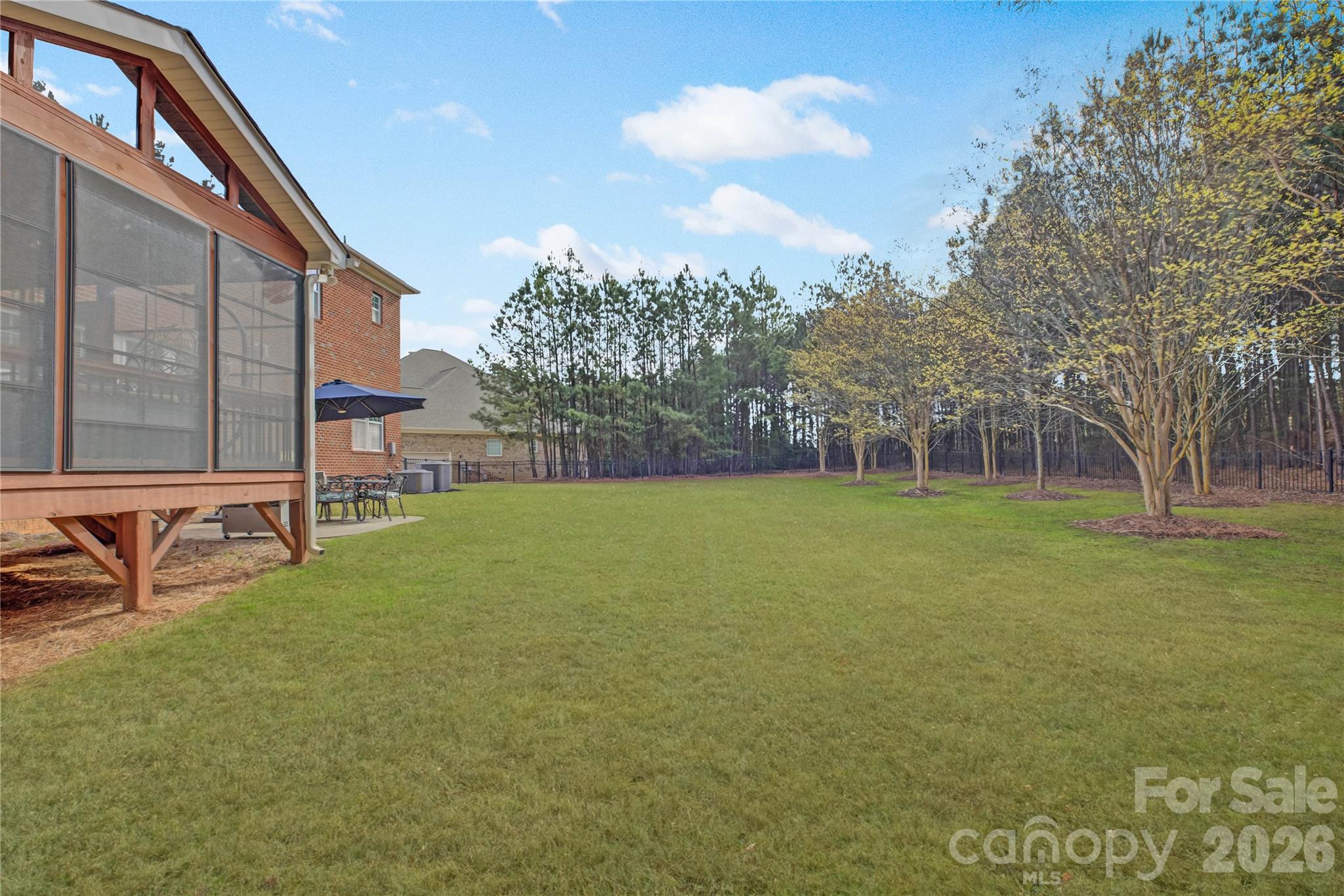 16518 Governors Club Court — Charlotte