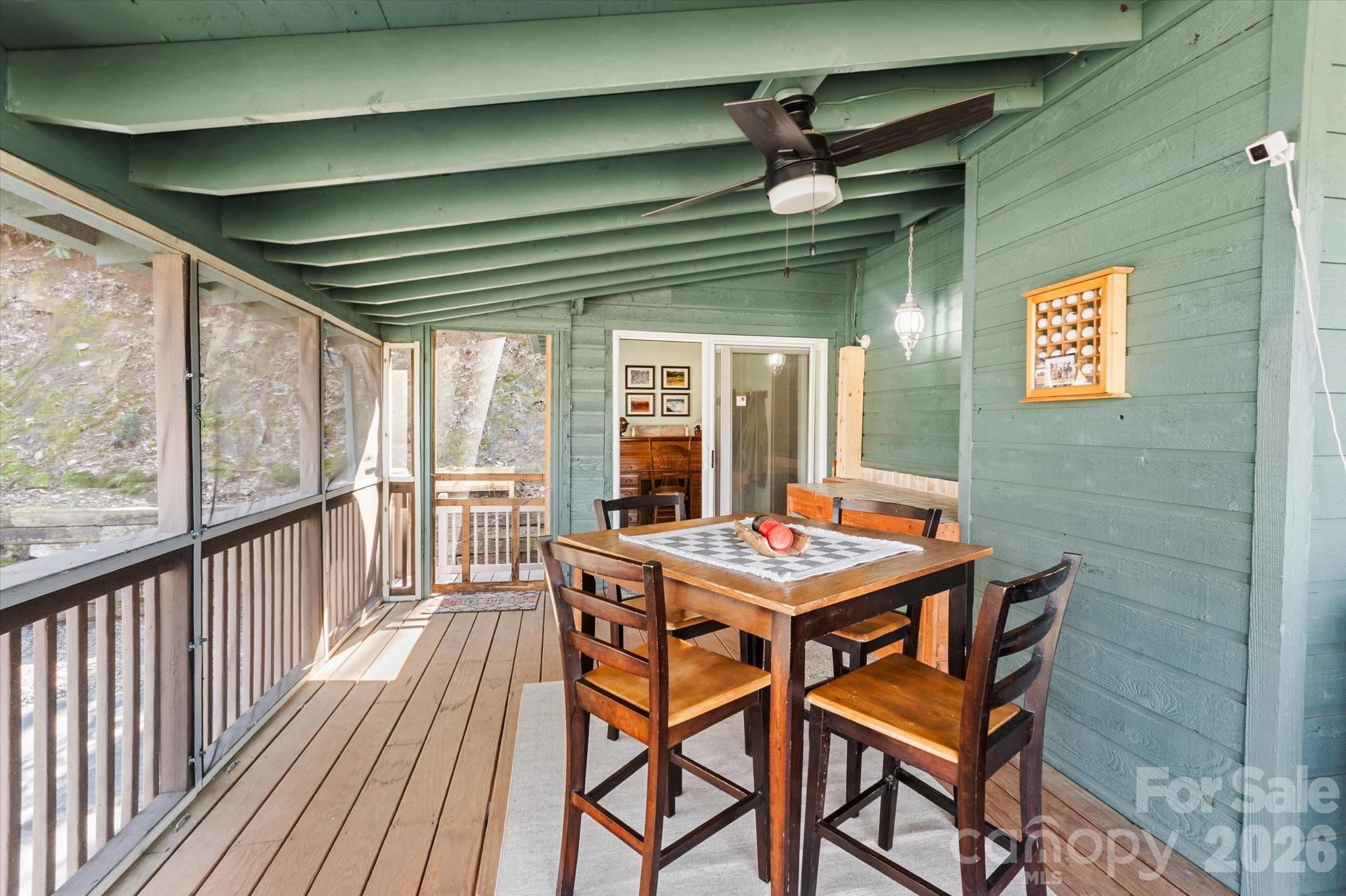 46 Hummingbird Drive — Maggie Valley