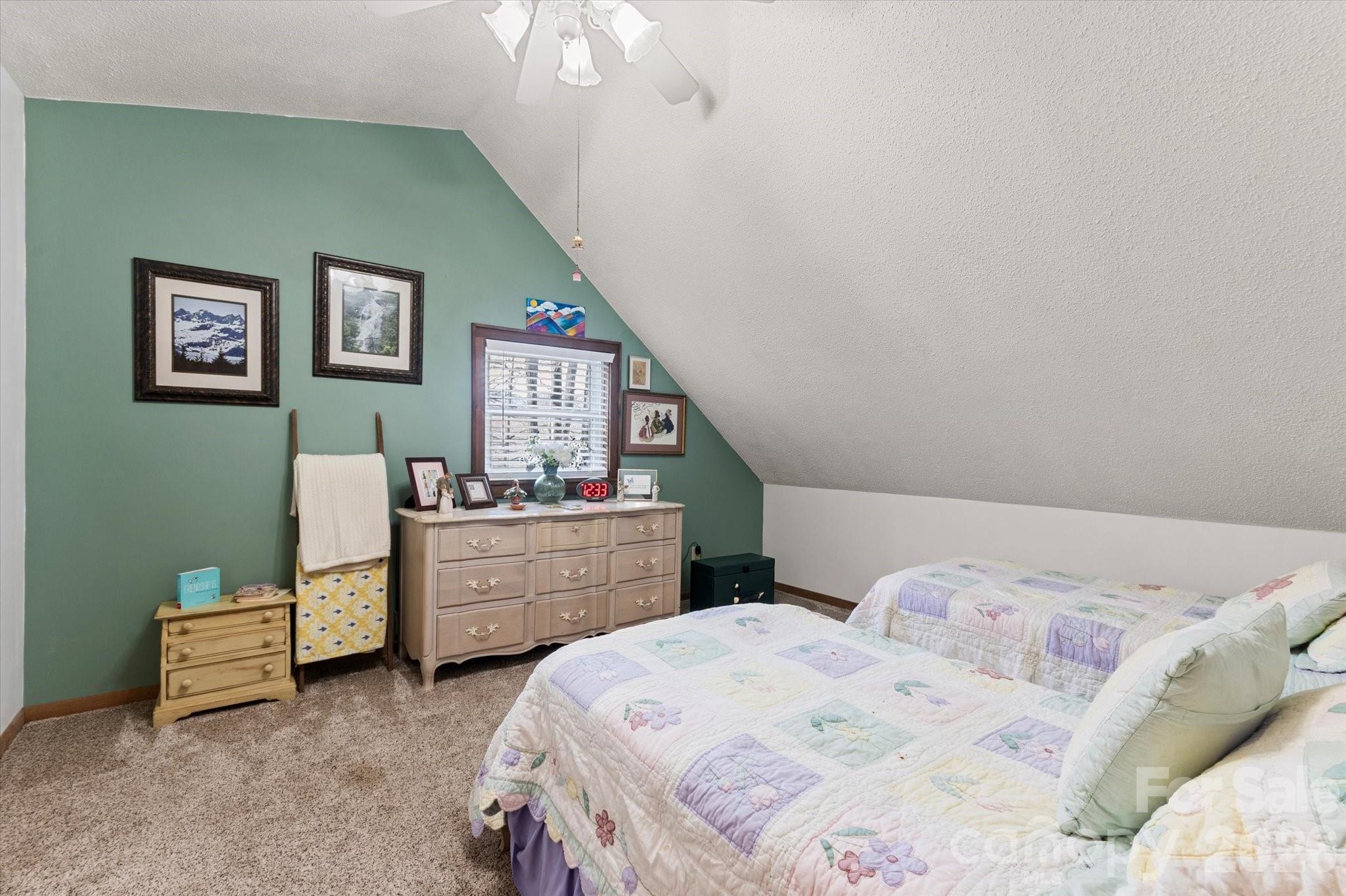 46 Hummingbird Drive — Maggie Valley