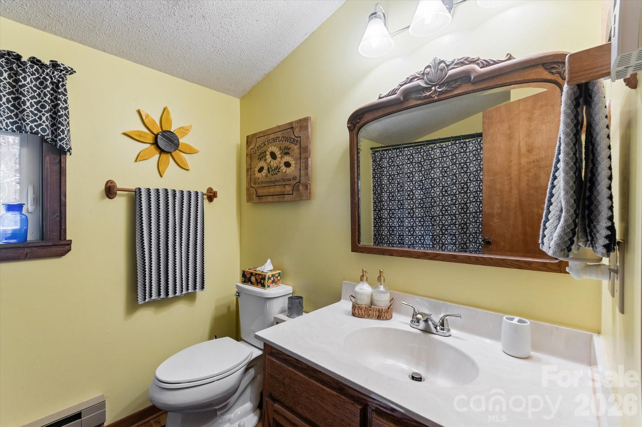 46 Hummingbird Drive — Maggie Valley