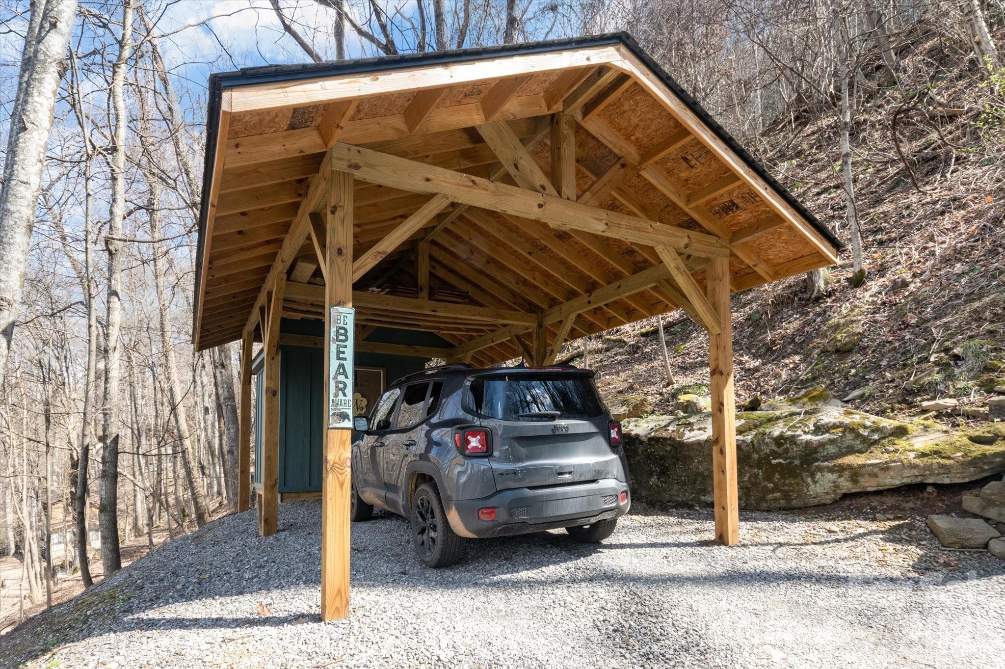 46 Hummingbird Drive — Maggie Valley