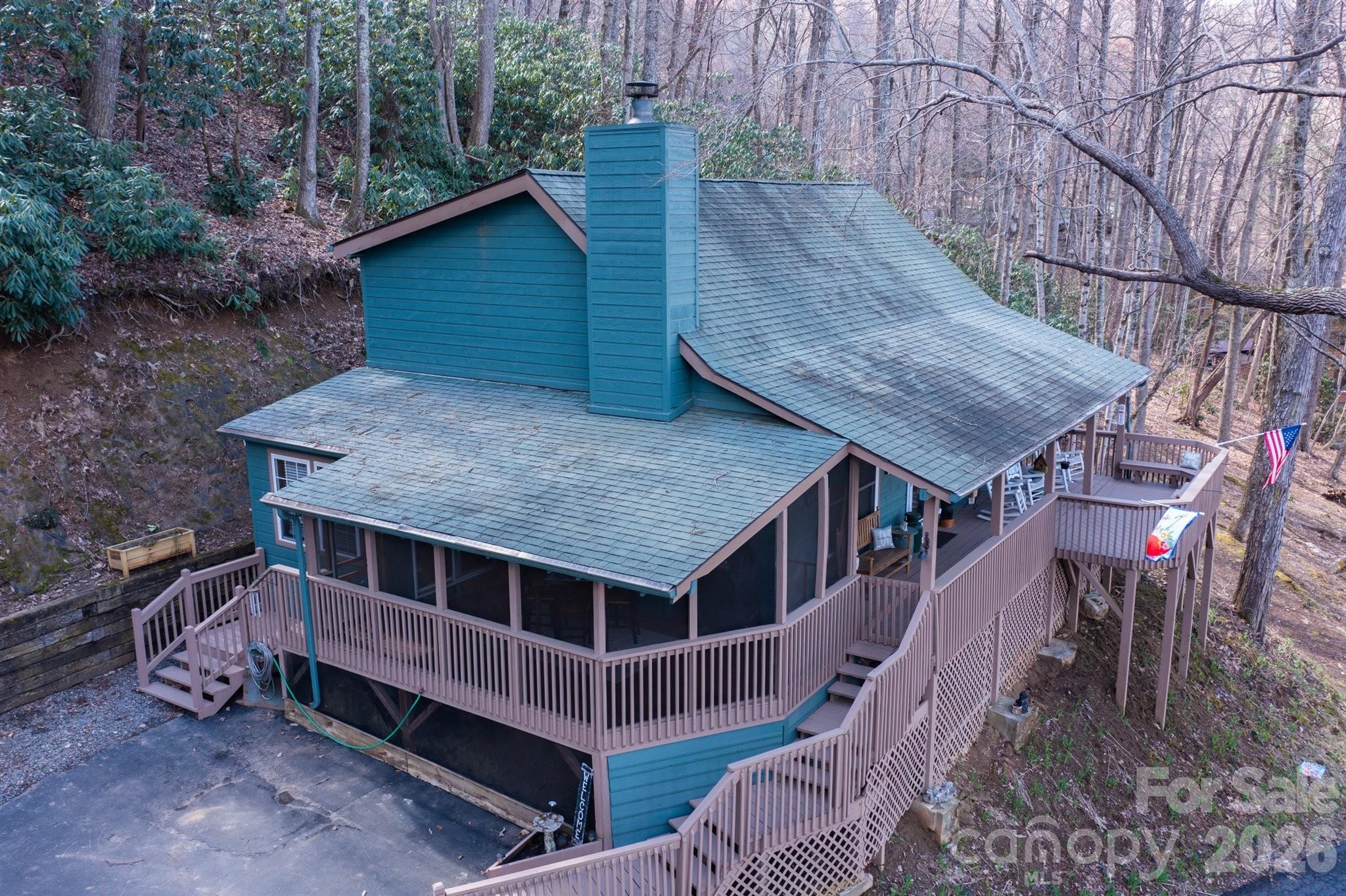 46 Hummingbird Drive — Maggie Valley