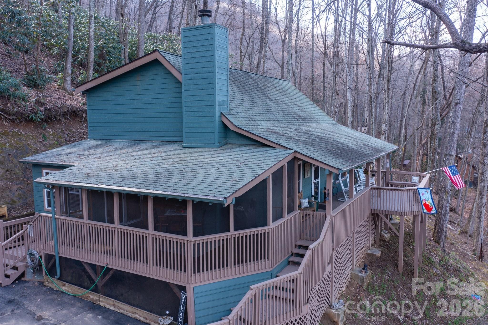 46 Hummingbird Drive — Maggie Valley