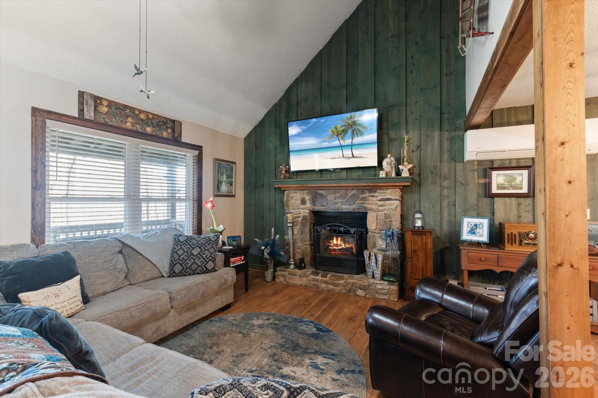 46 Hummingbird Drive — Maggie Valley
