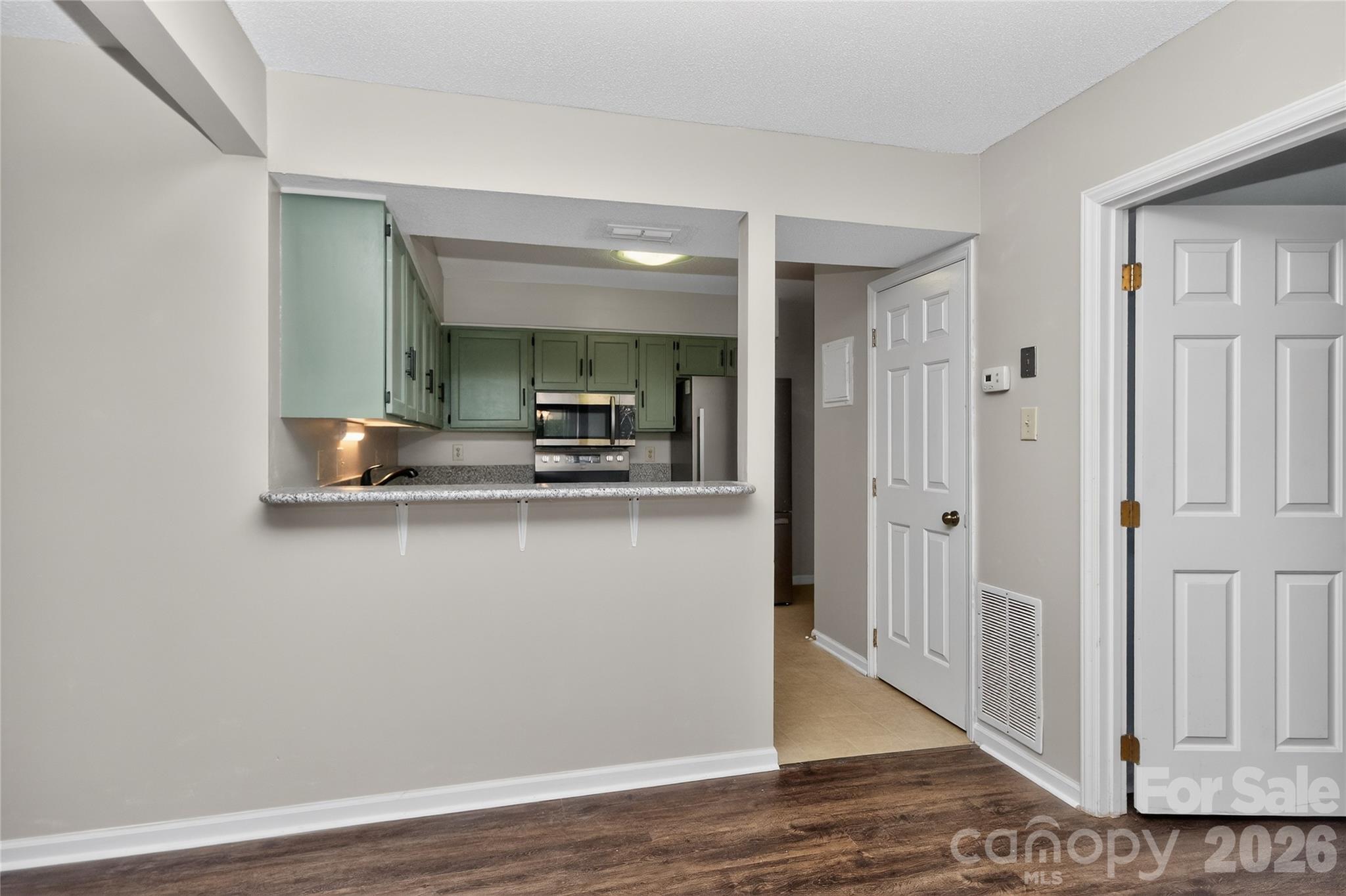 7302 Winery Lane — Charlotte