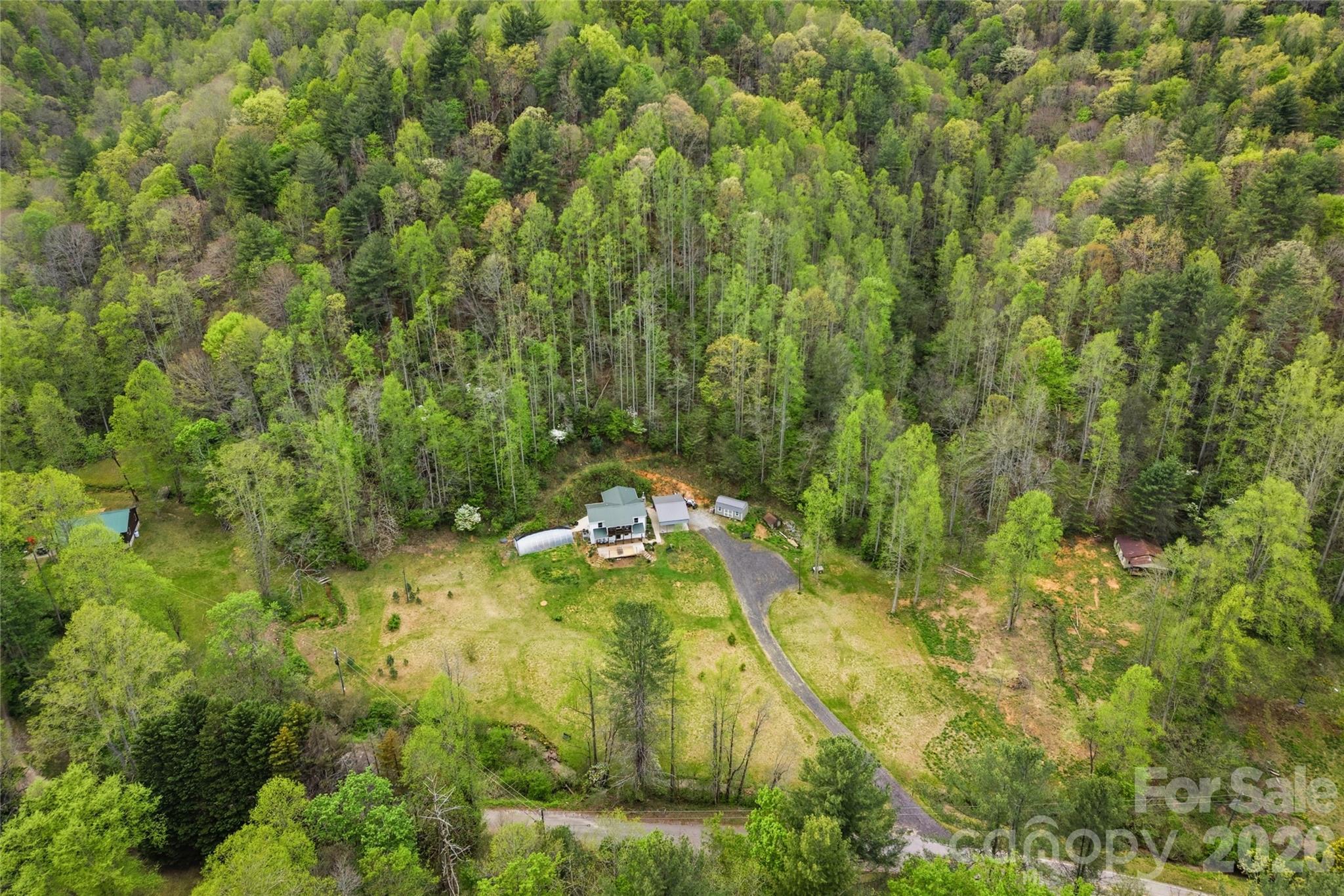 6470 Stone Mountain Road — Lenoir