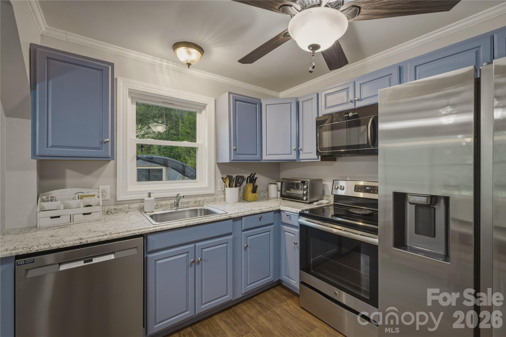 6470 Stone Mountain Road — Lenoir