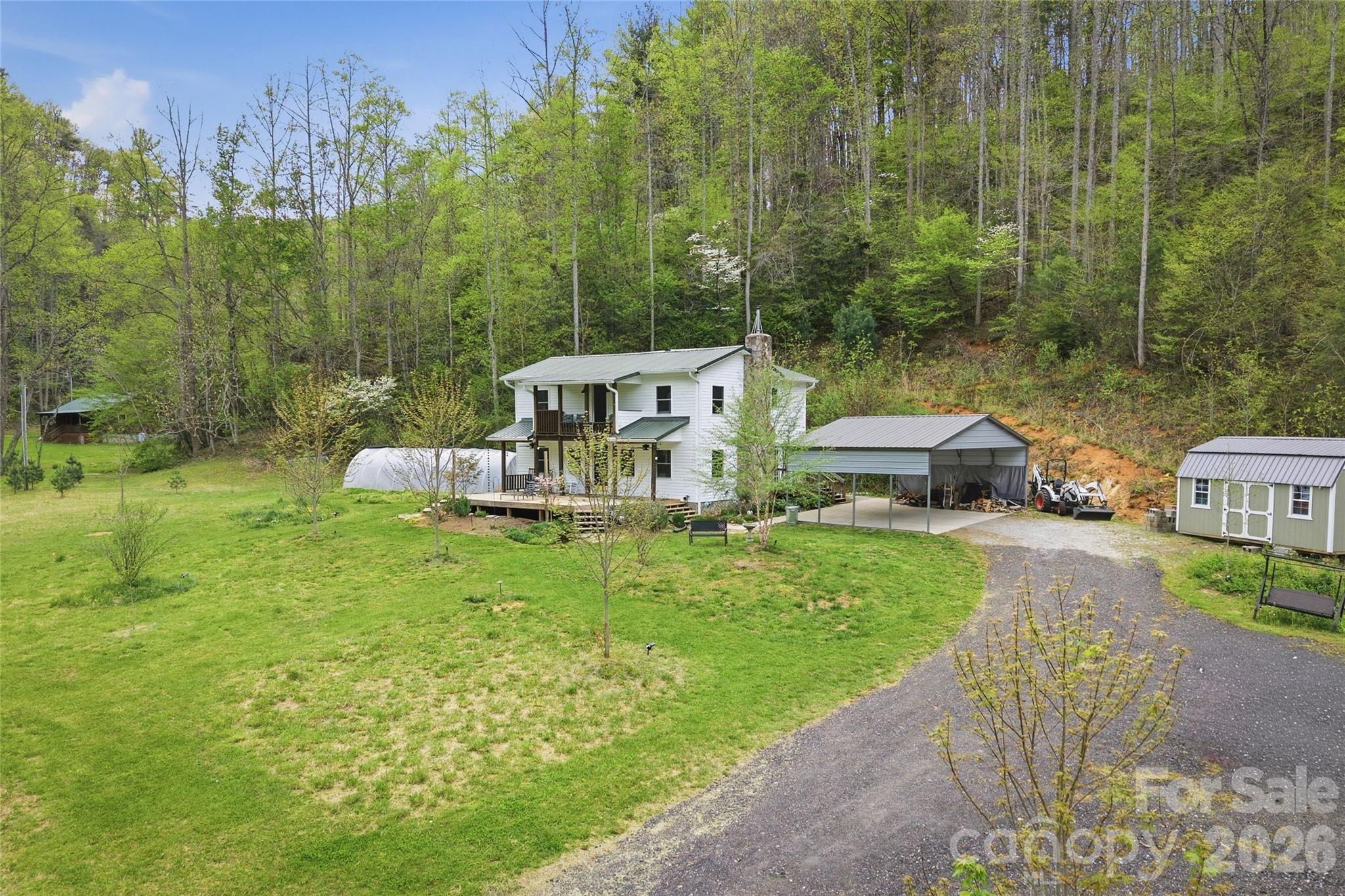 6470 Stone Mountain Road — Lenoir