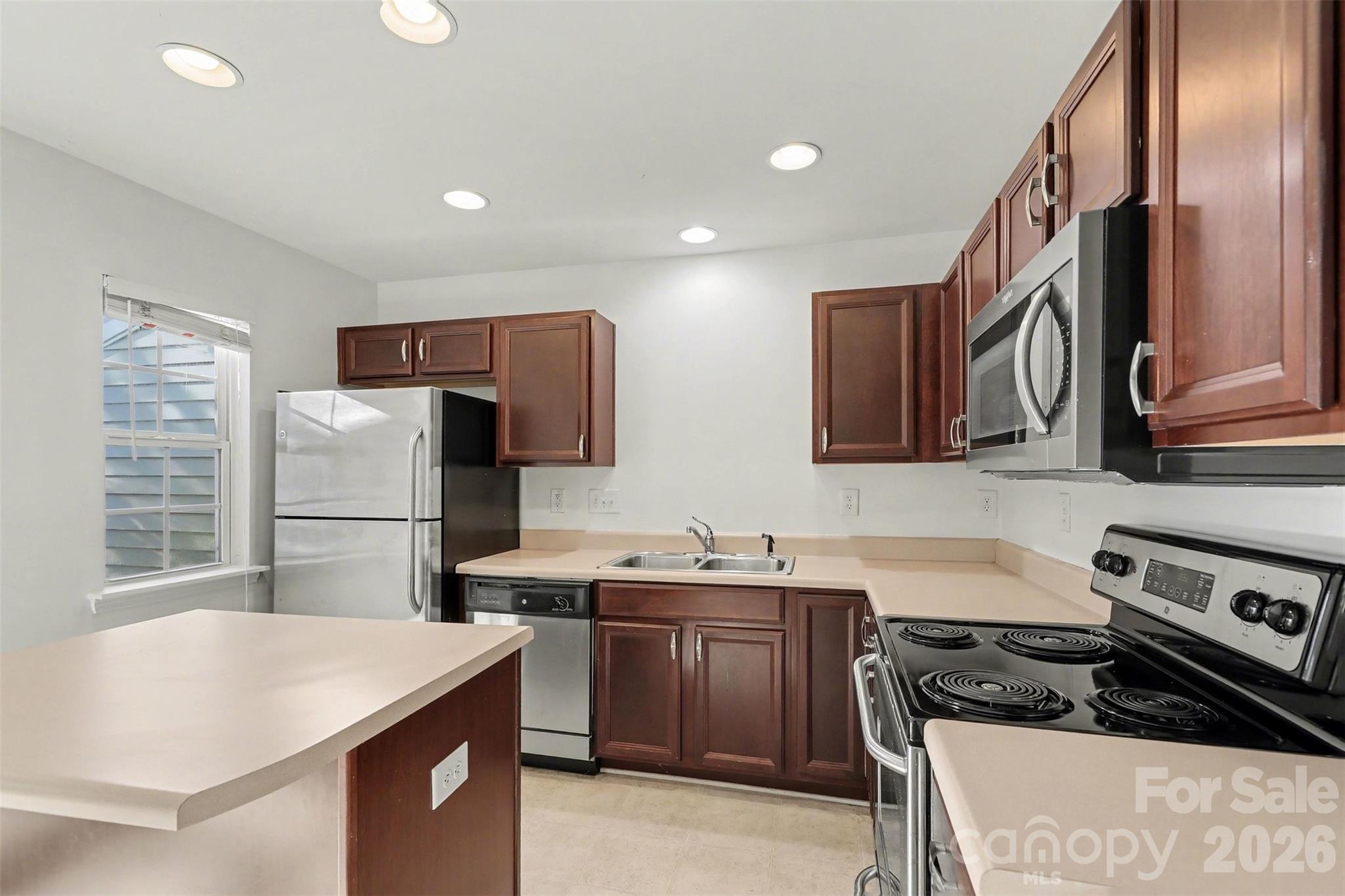 2515 Brackley Place NW — Concord