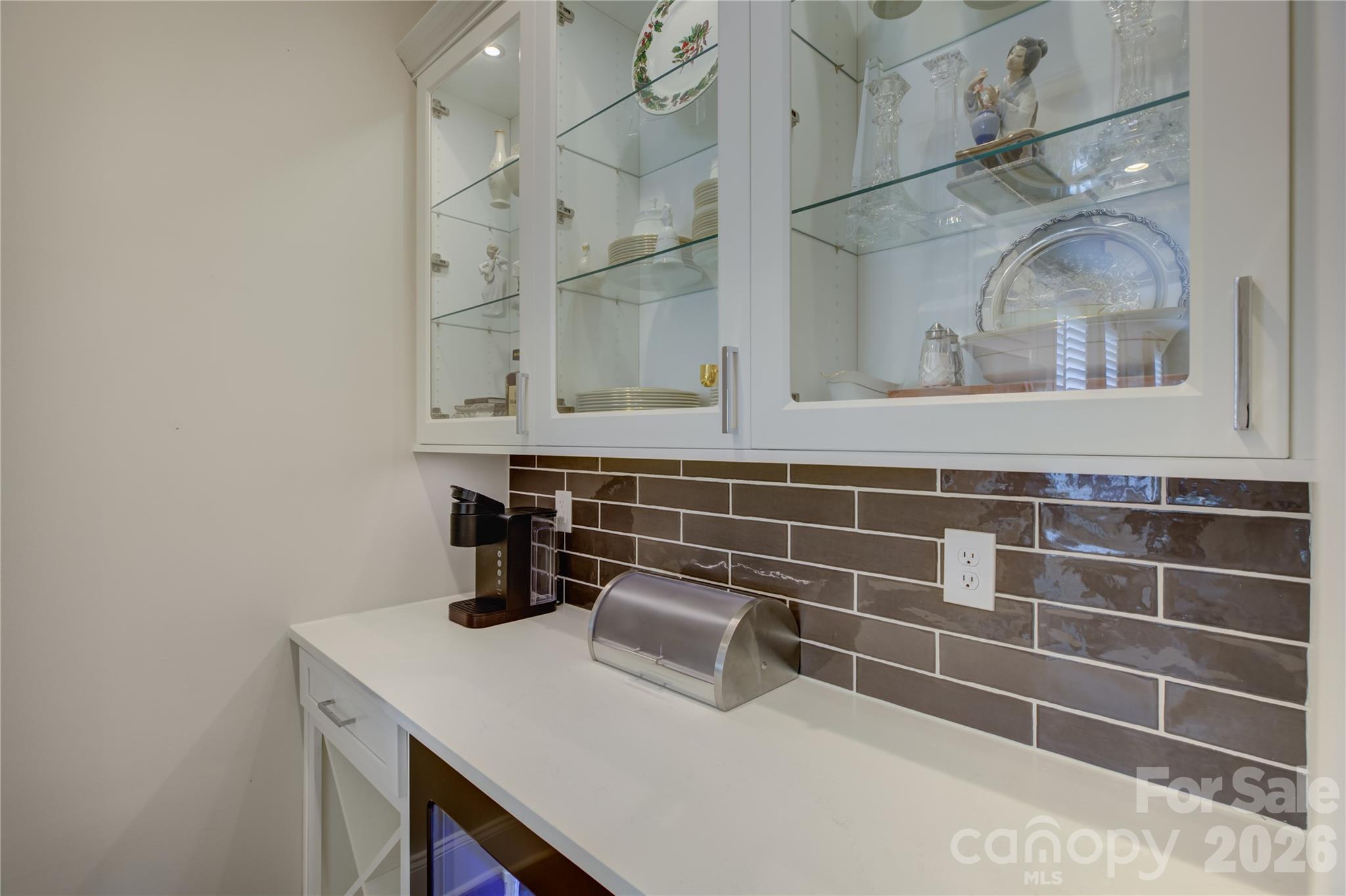 14619 Crosswater Lane — Charlotte