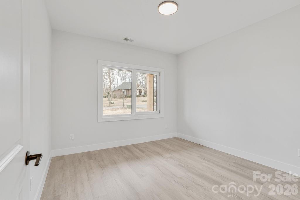 1500 Avalon Oaks Court — Dallas