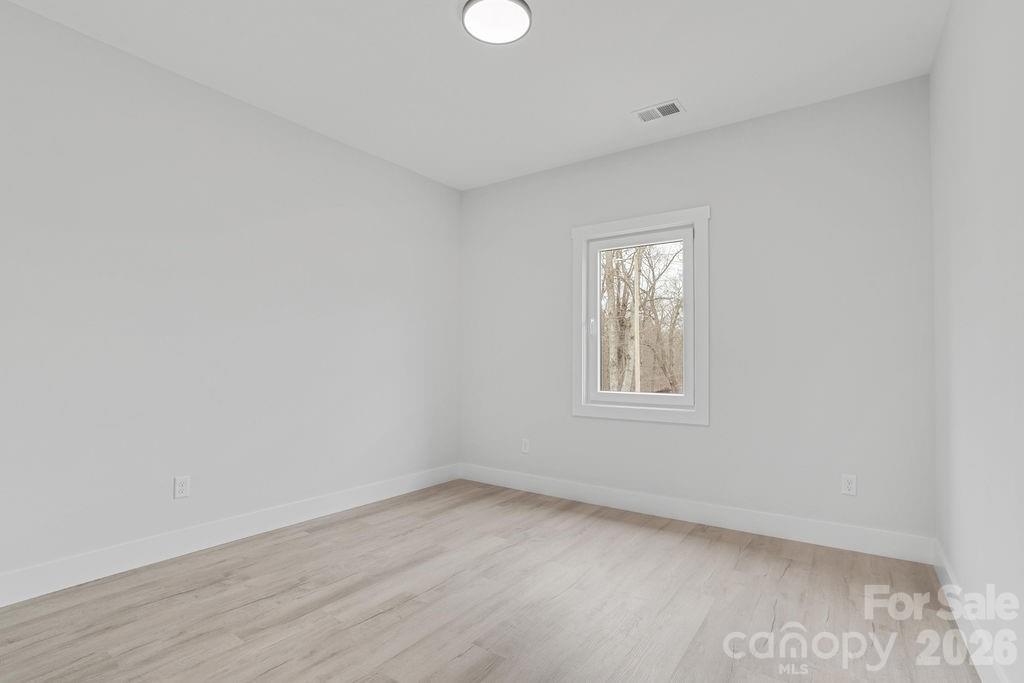 1500 Avalon Oaks Court — Dallas