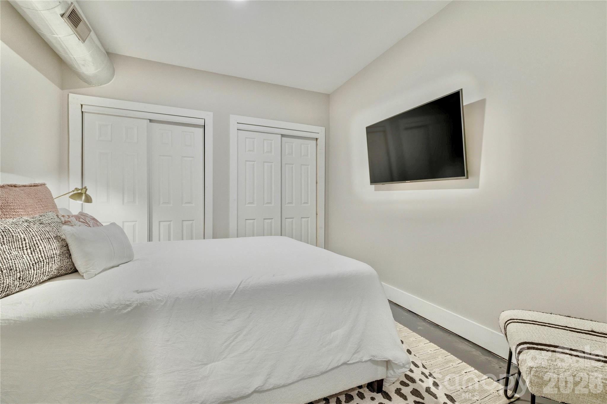 4374 Poplar Bluff Drive — Lenoir