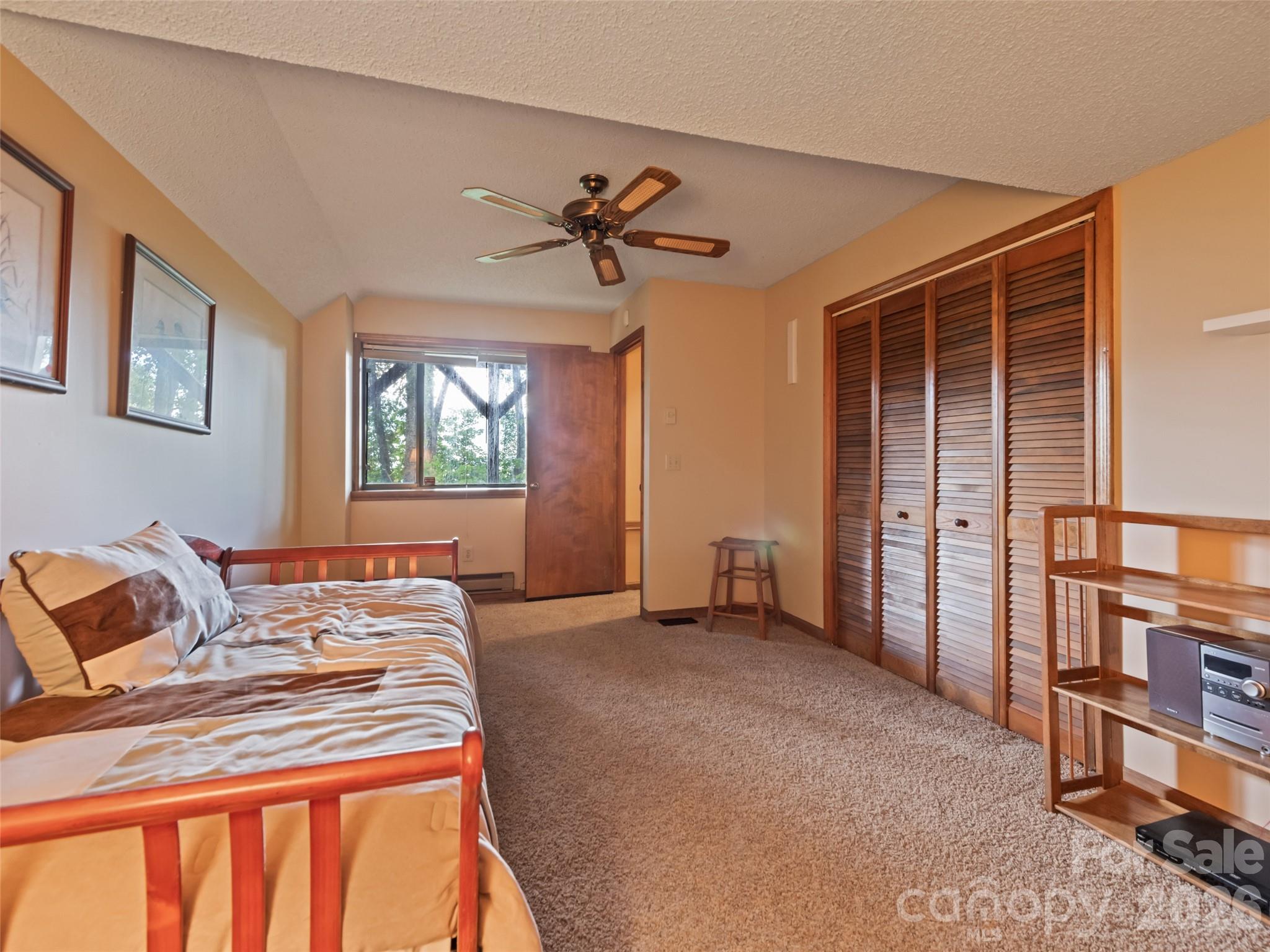 1672 Summit Drive — Maggie Valley
