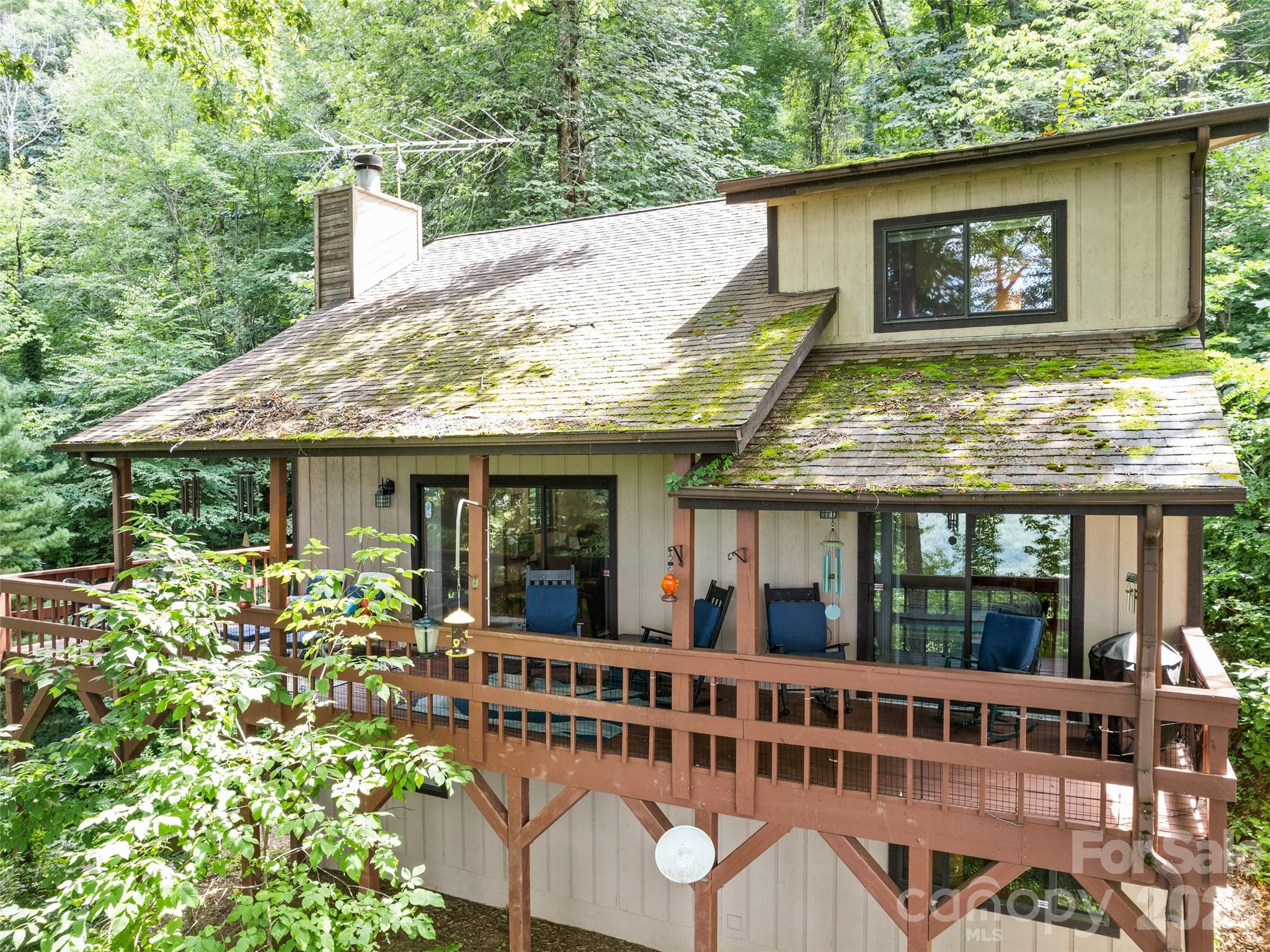 1672 Summit Drive — Maggie Valley