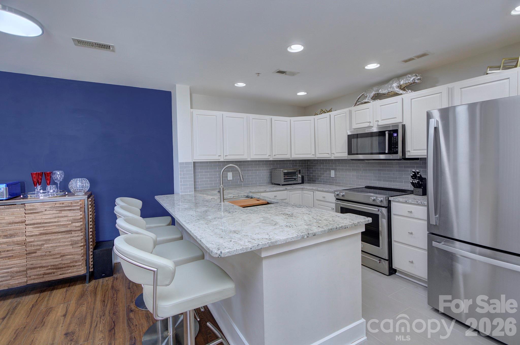 718 W Trade Street #604 — Charlotte