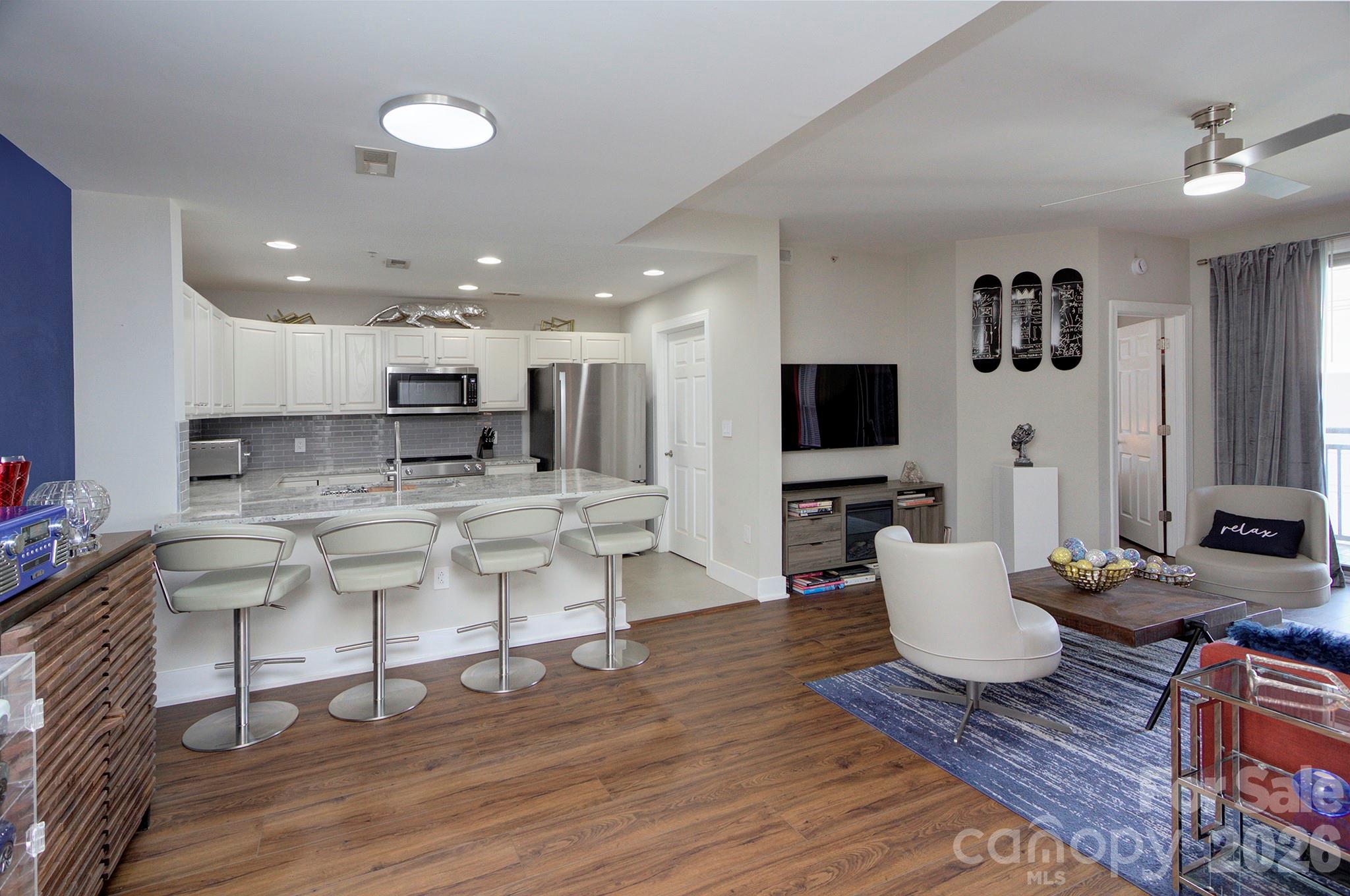 718 W Trade Street #604 — Charlotte