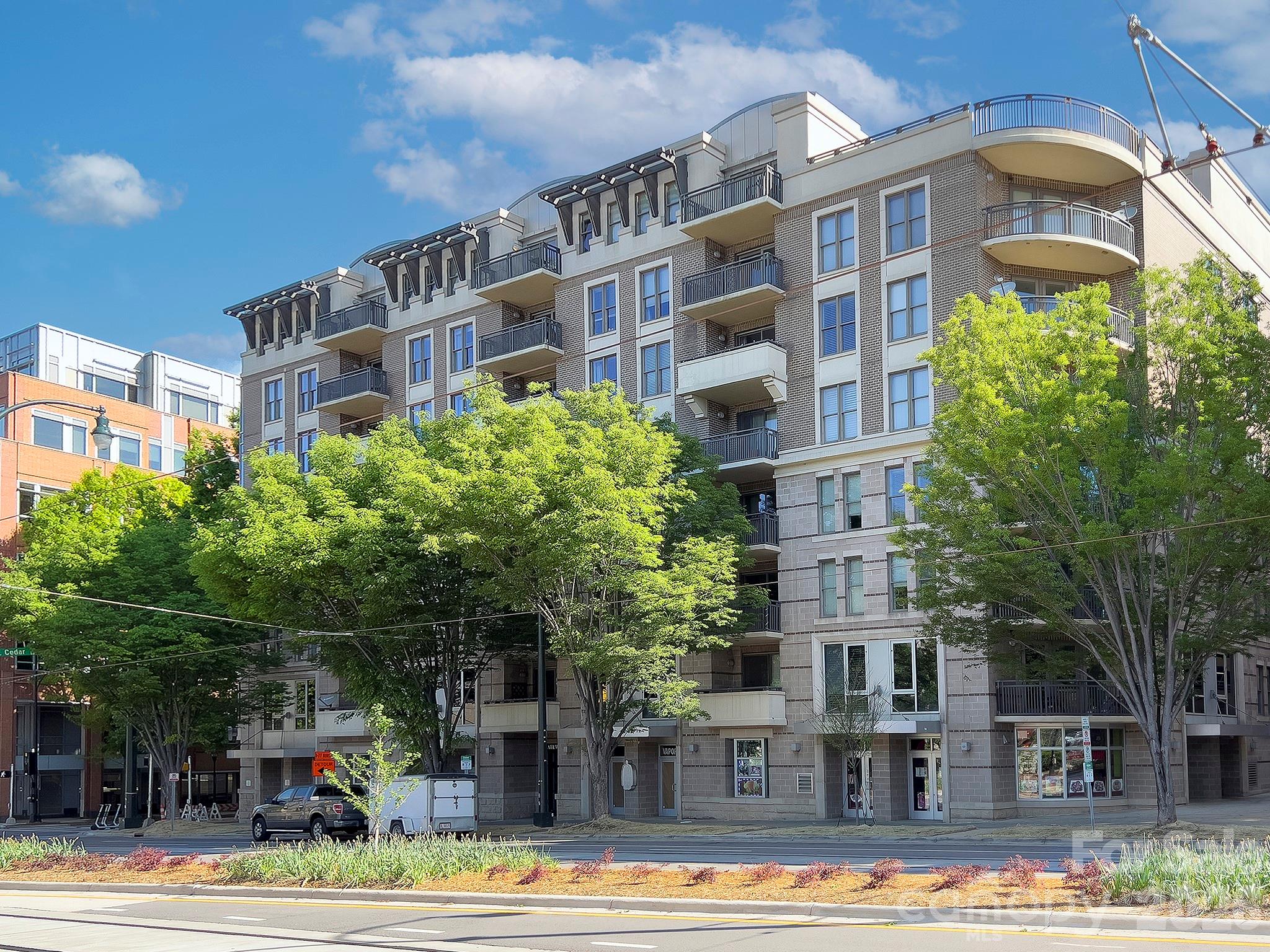 718 W Trade Street #604 — Charlotte